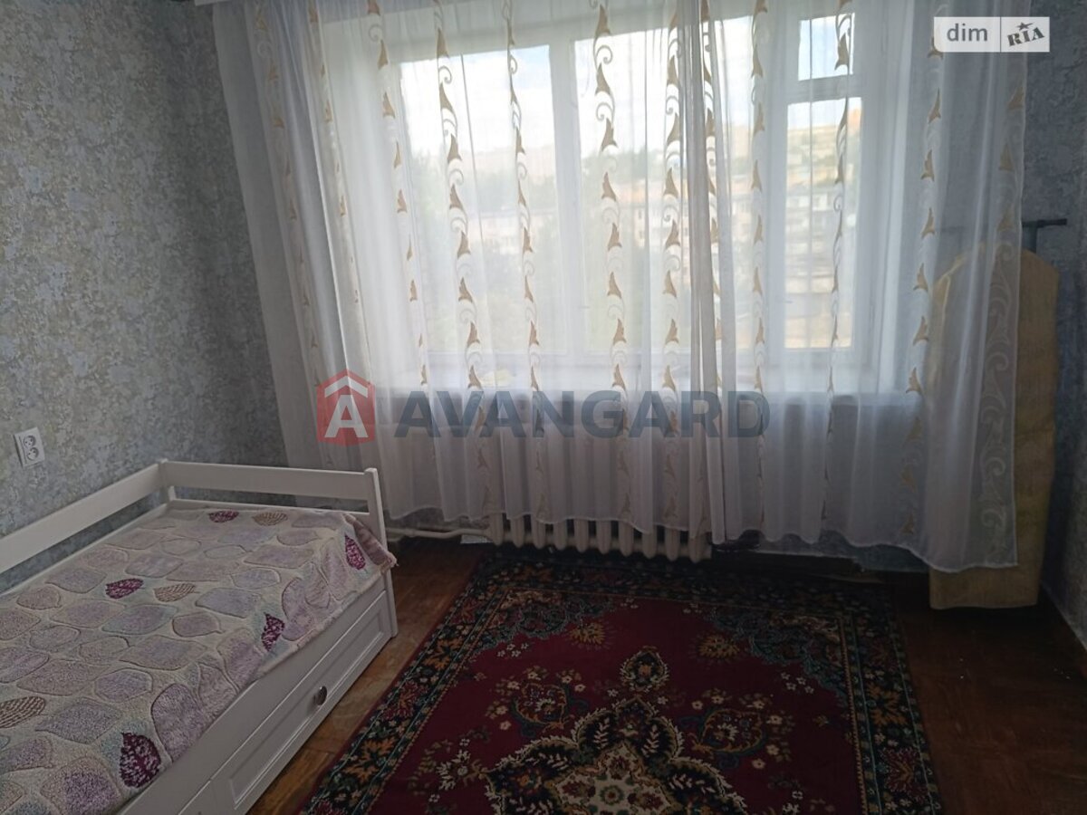 3 ����. ��������, 70/-/7.3 ��. �., 8/9 ���� ���� 1