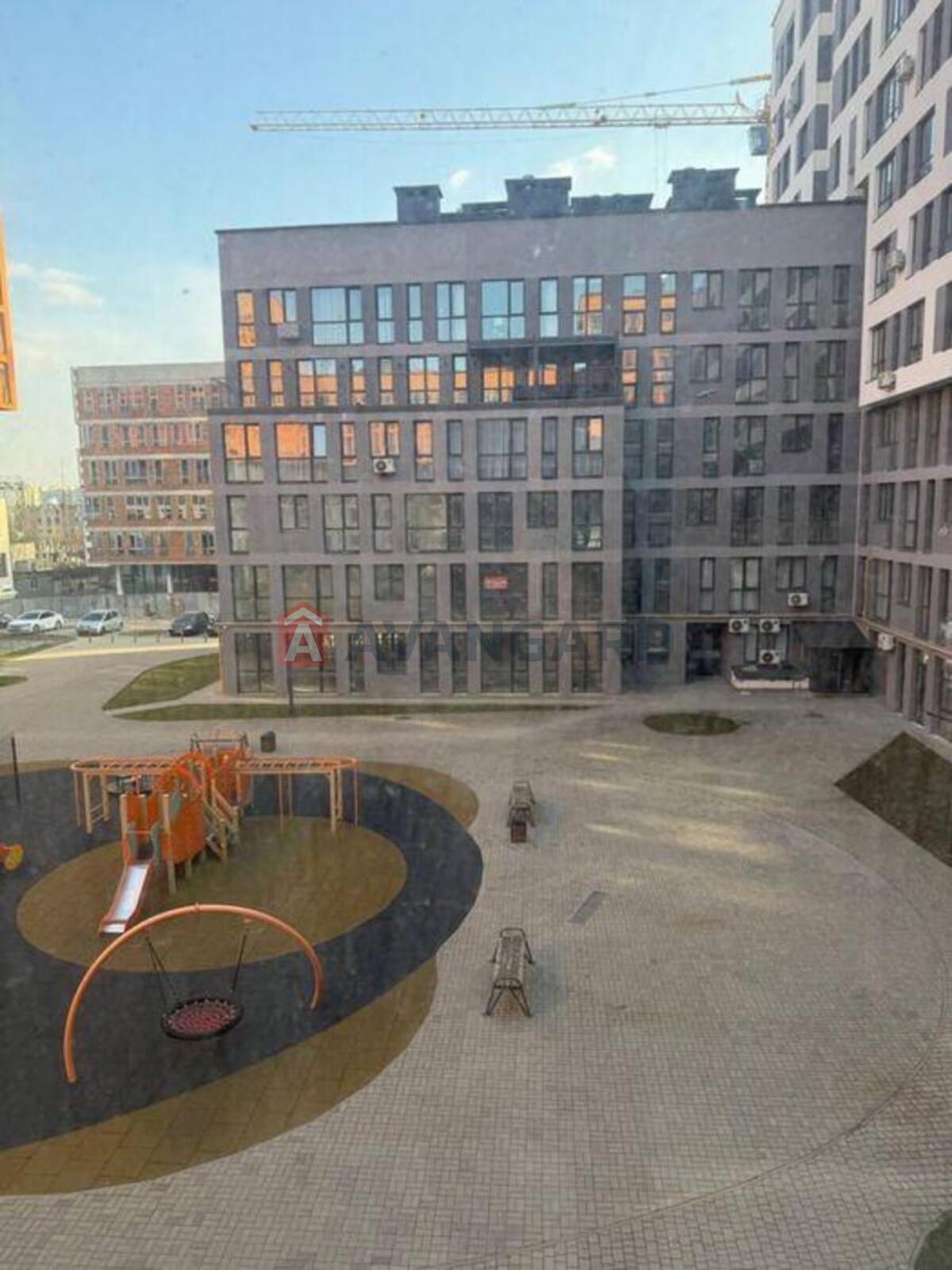 1 ����. ��������, 42/-/20 ��. �., 3/5 ���� ���� 8