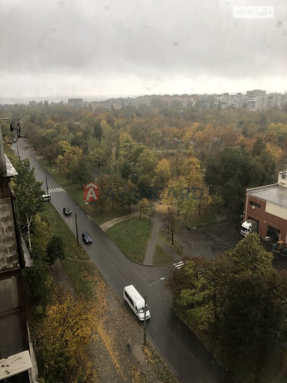 3 ��. ��������, 68/40/8 ��. �., 12/14 ������ ���� 9