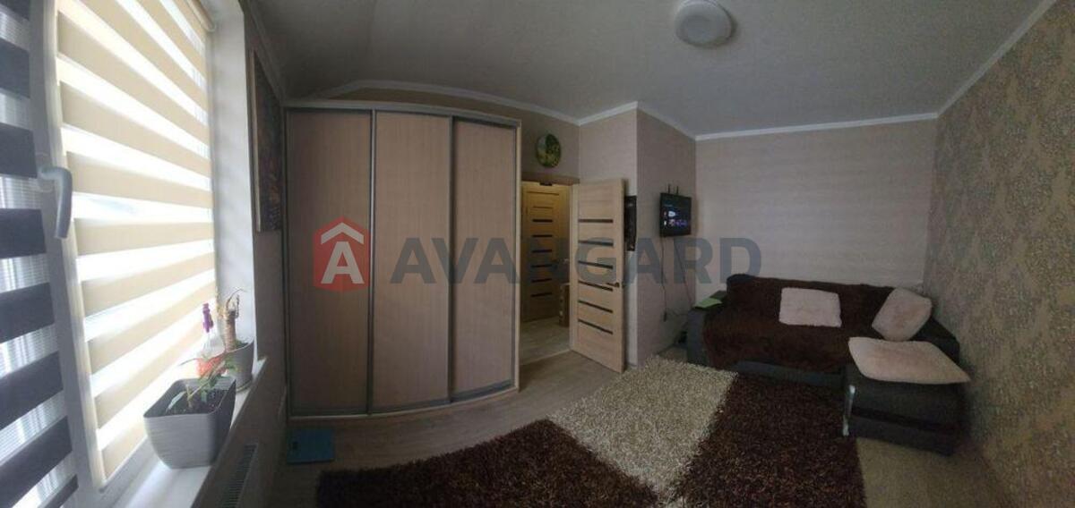 1 ��. ��������, 30/-/8 ��. �., 2/2 ������ ���� 9