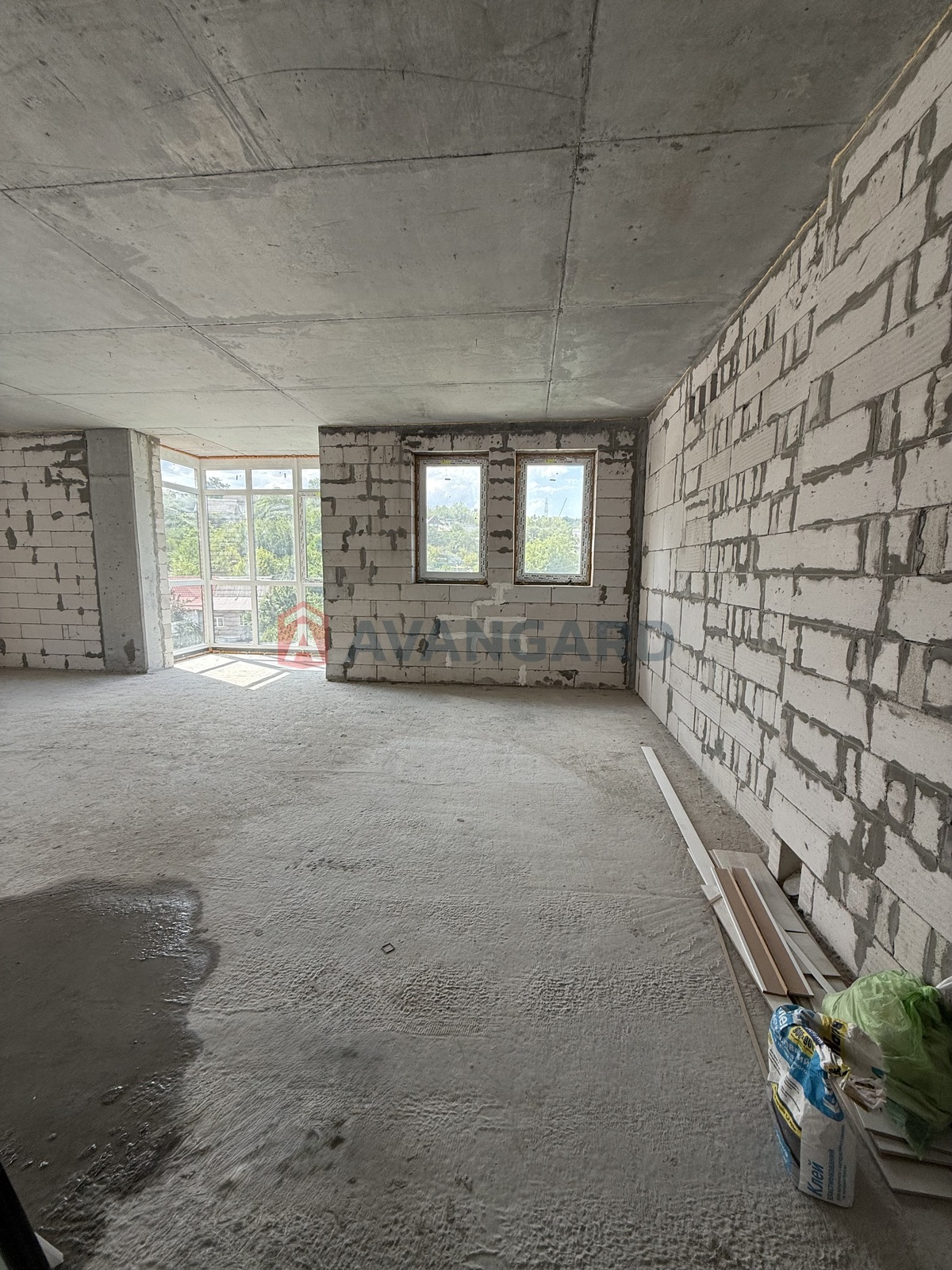 2 ��. ��������, 60/-/- ��. �., 3/4 ������ ���� 3