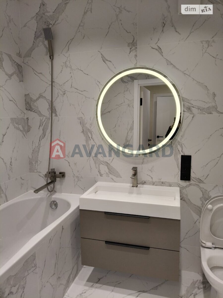 1 ��. ��������, 45/23/11 ��. �., 8/10 ������ ���� 10