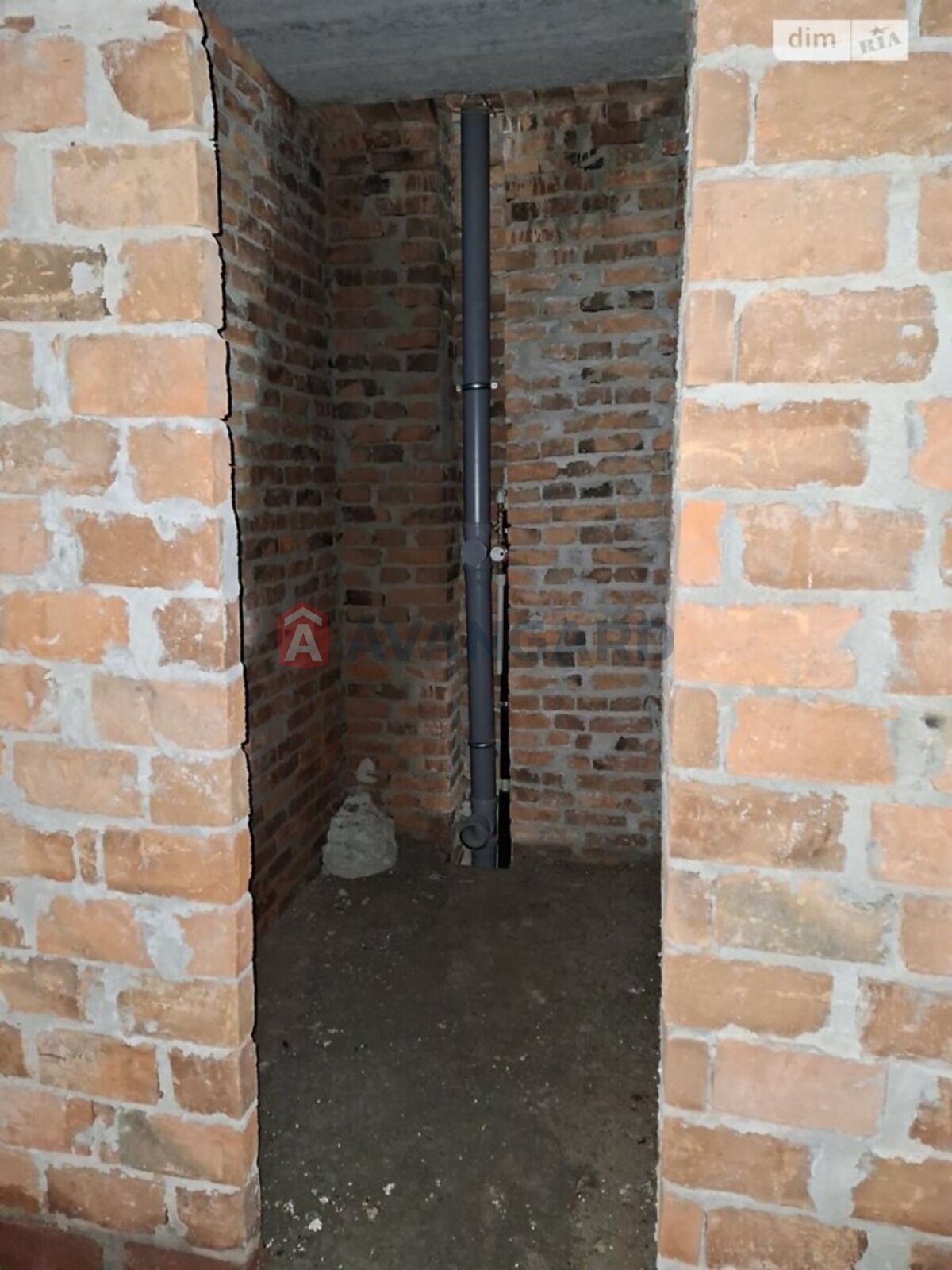 3 ��. ��������, 90/-/- ��. �., 10/10 ������ ���� 9