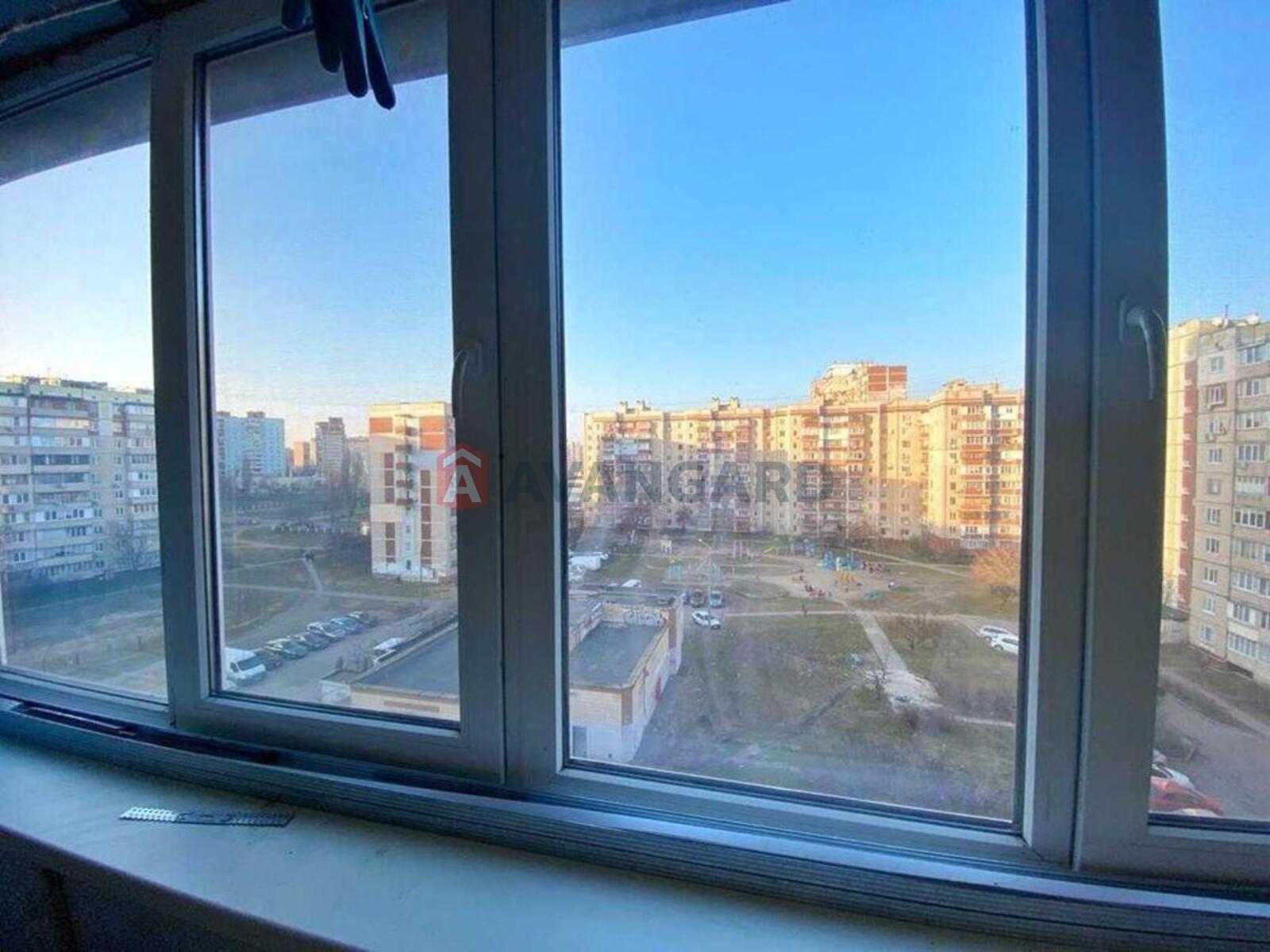 1 ��. ��������, 68/-/8 ��. �., 7/10 ������ ���� 7