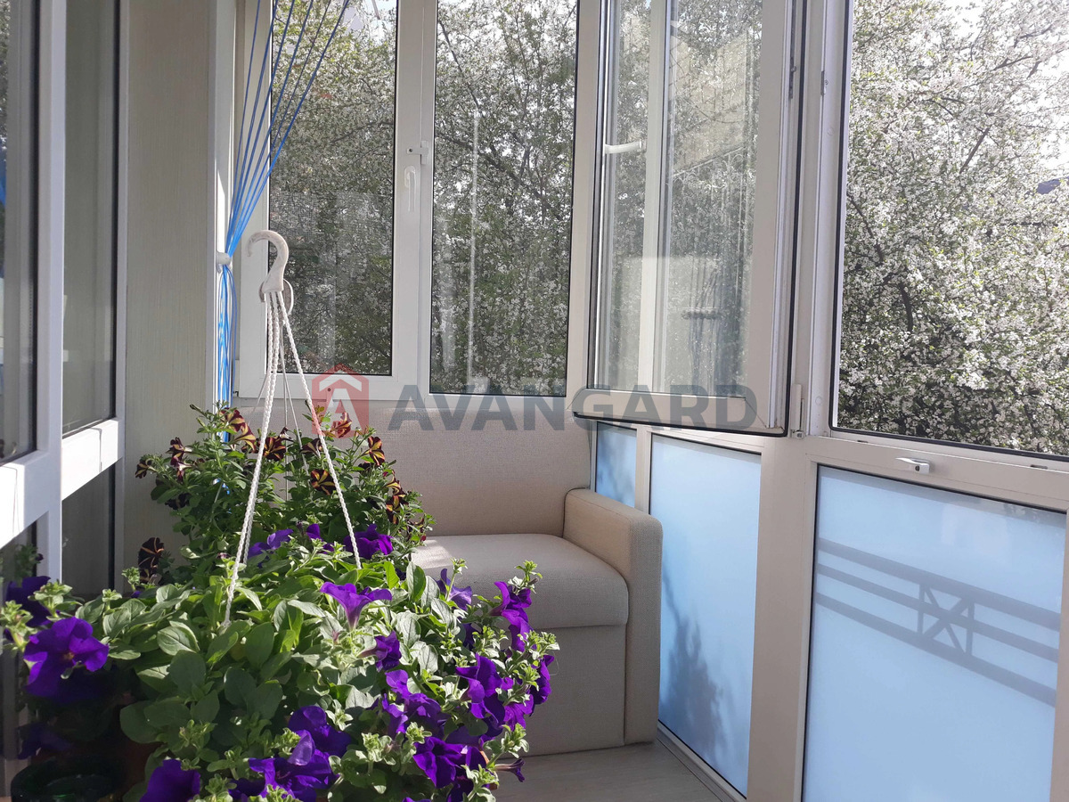 3 . , 70/-/8 . ., 2/9   11