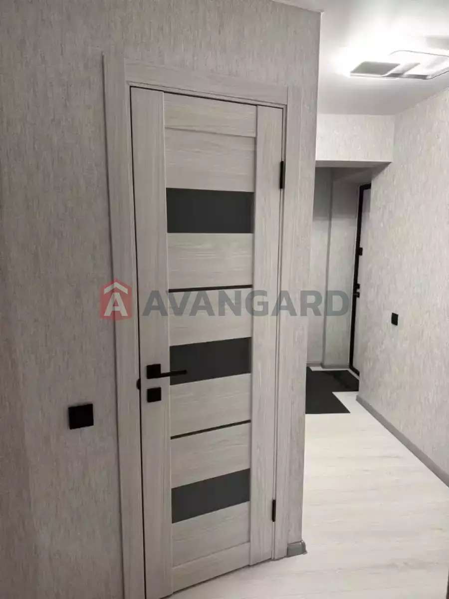 1 ��. ��������, 33/18/6 ��. �., 3/5 ������ ���� 17