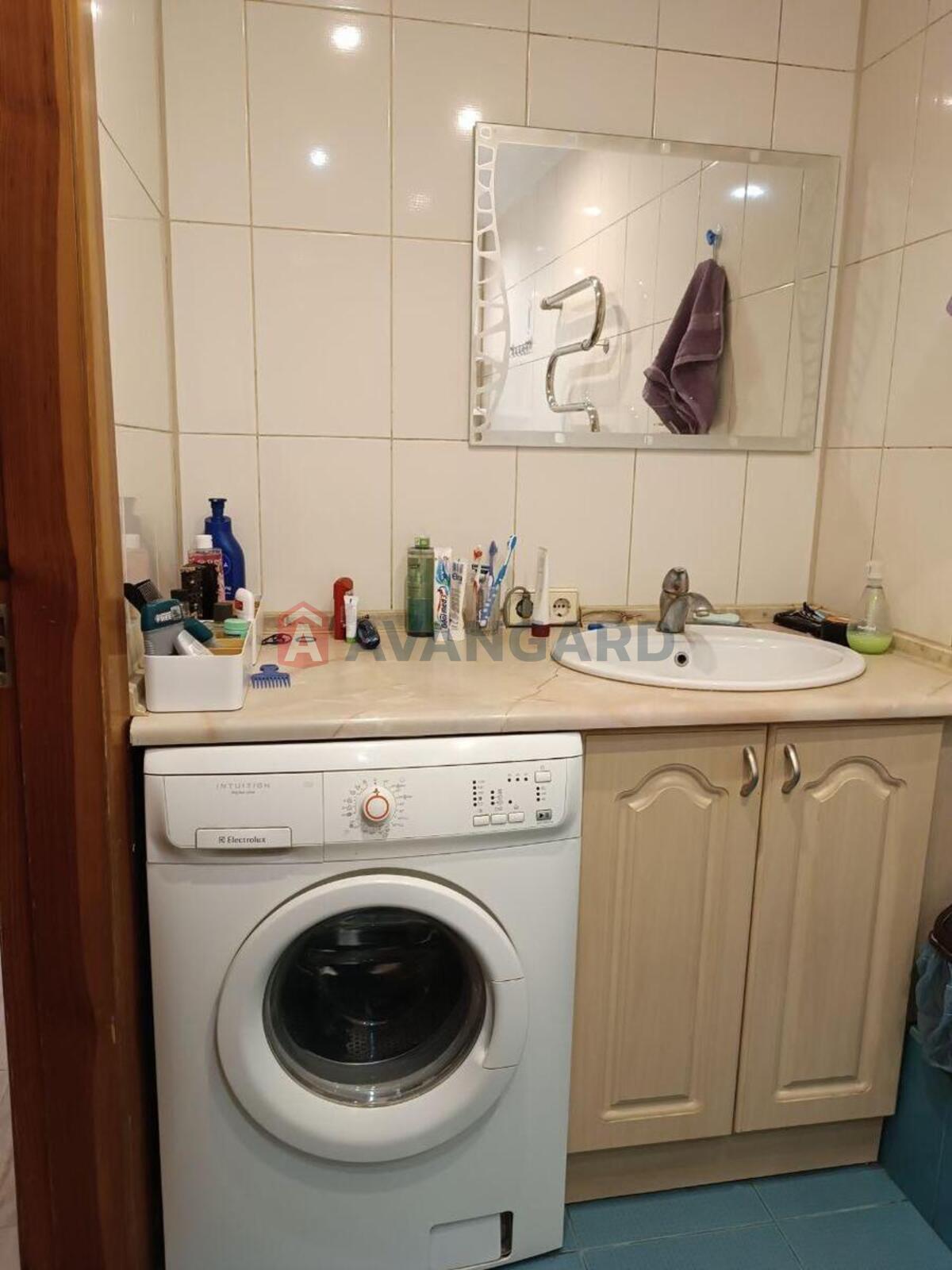 5 ��. ��������, -/-/- ��. �., 2/9 ������ ���� 5