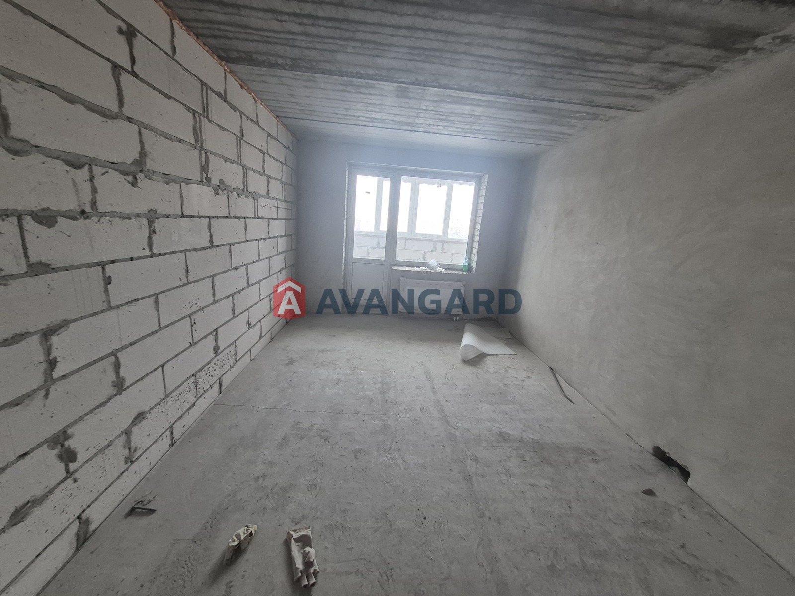 2 ����. ��������, 58/33/10 ��. �., 8/10 ���� ���� 4