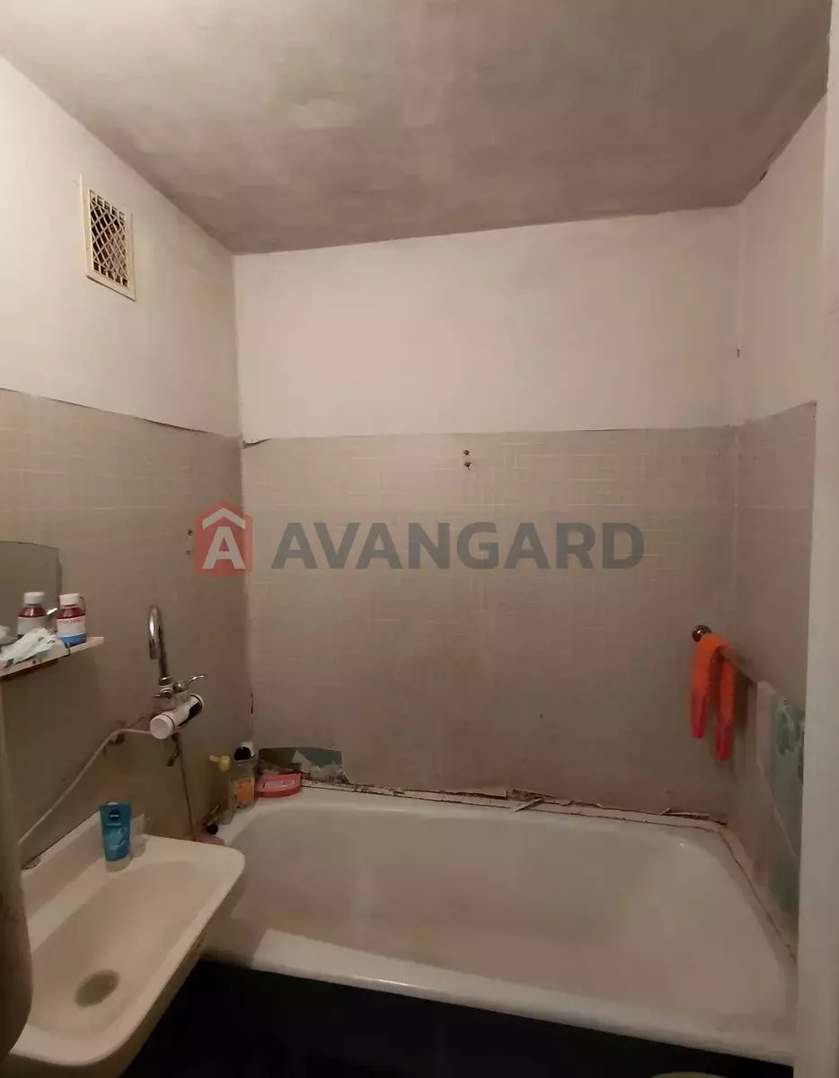 3 . , 65/38/8 . ., 9/9   6