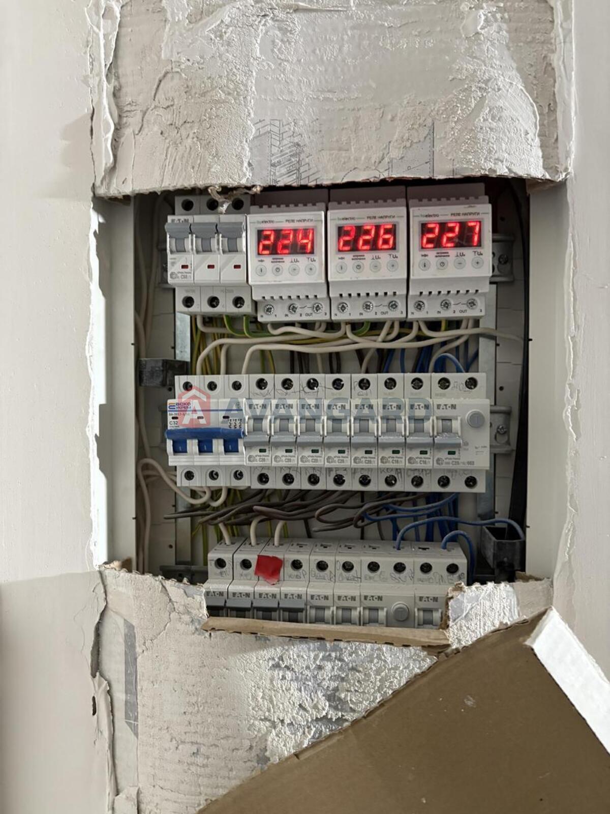 1 . , 49/22/15 . ., 8/23   8