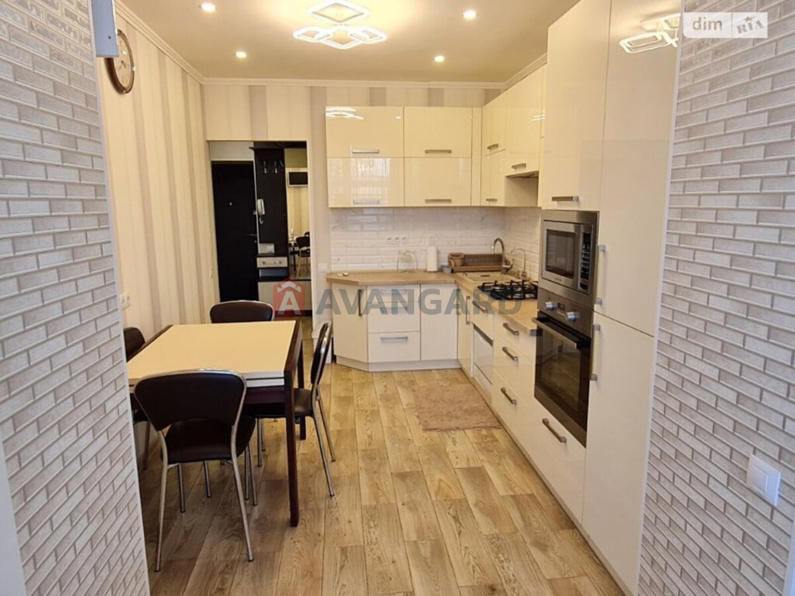 1 ��. ��������, 45/19/15 ��. �., 3/12 ������ ���� 5