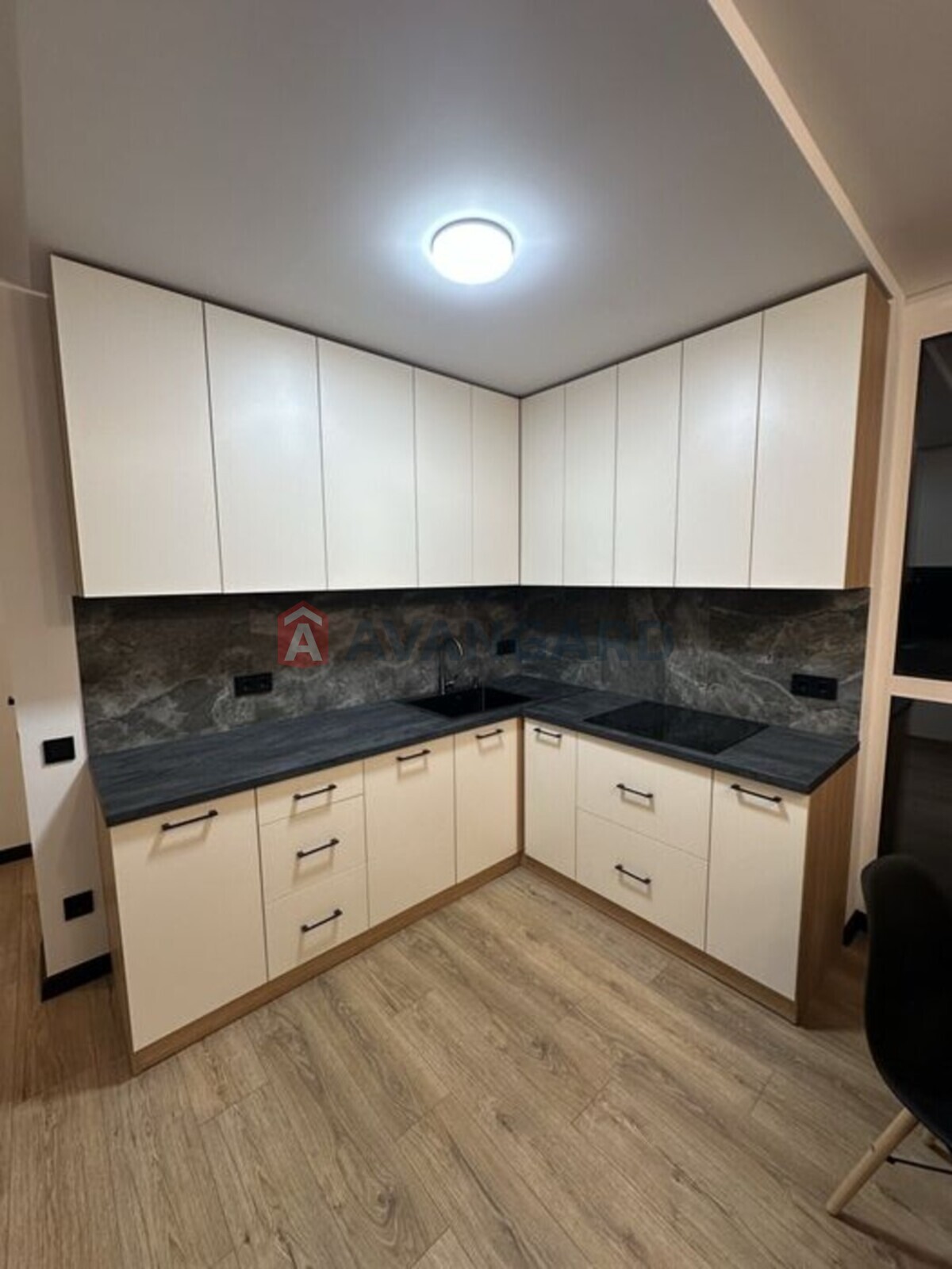 2 ��. ��������, 69/-/21 ��. �., 12/12 ������ ���� 8