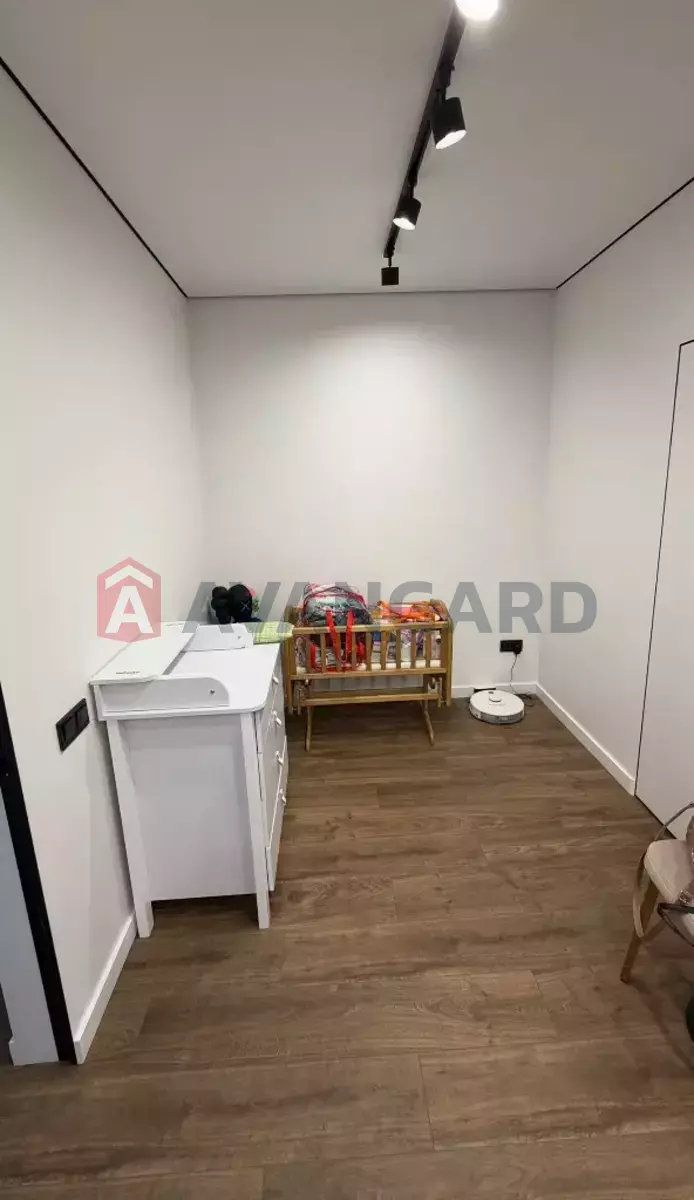 1 ��. ��������, 45/-/- ��. �., 6/10 ������ ���� 3