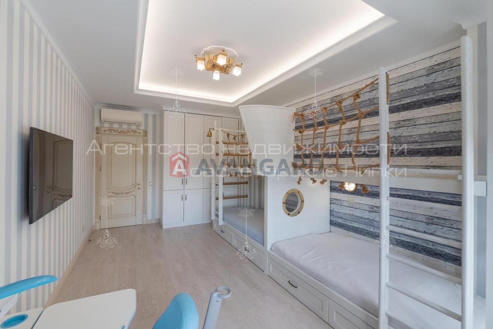 3 ��. ��������, 114/63/20 ��. �., 7/22 ������ ���� 20