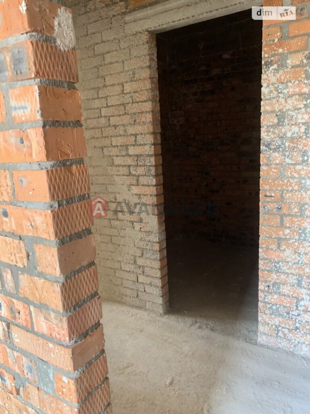 1 ��. ��������, 46/-/- ��. �., 6/10 ������ ���� 8