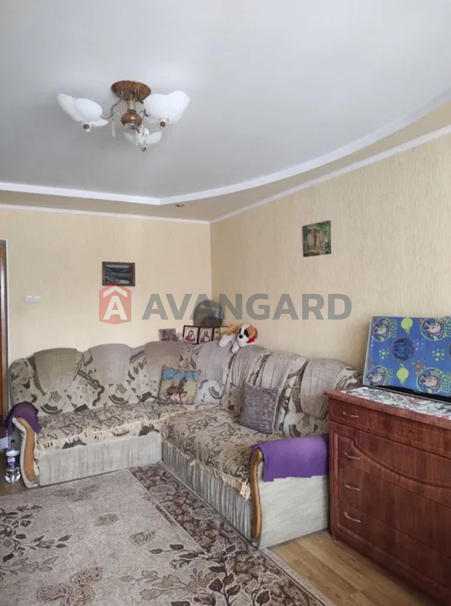 2 ��. ��������, 49/-/6 ��. �., 2/5 ������ ���� 8