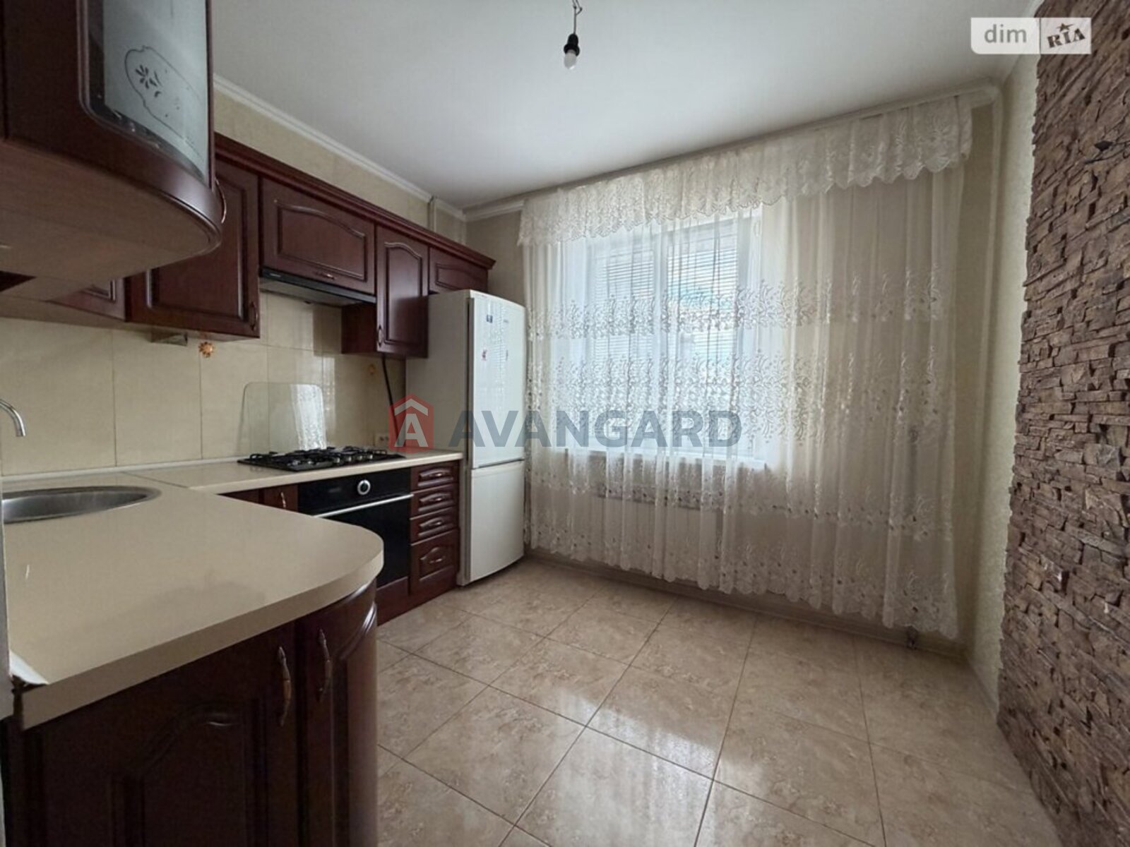 4 ��. ��������, 86/-/- ��. �., 7/9 ������ ���� 9