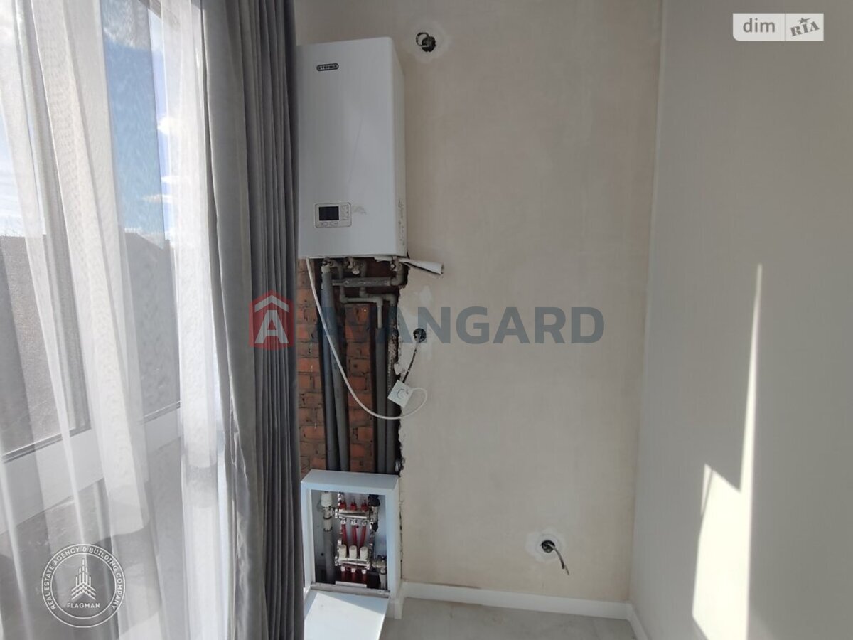 1 ��. ��������, 50/-/14 ��. �., 2/3 ������ ���� 6