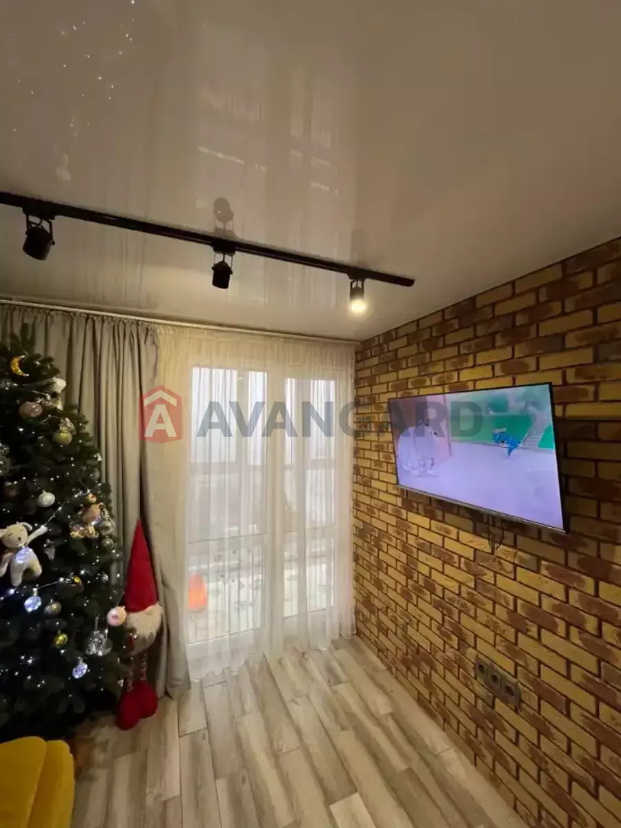 1 ��. ��������, 36/19/4 ��. �., 3/5 ������ ���� 7