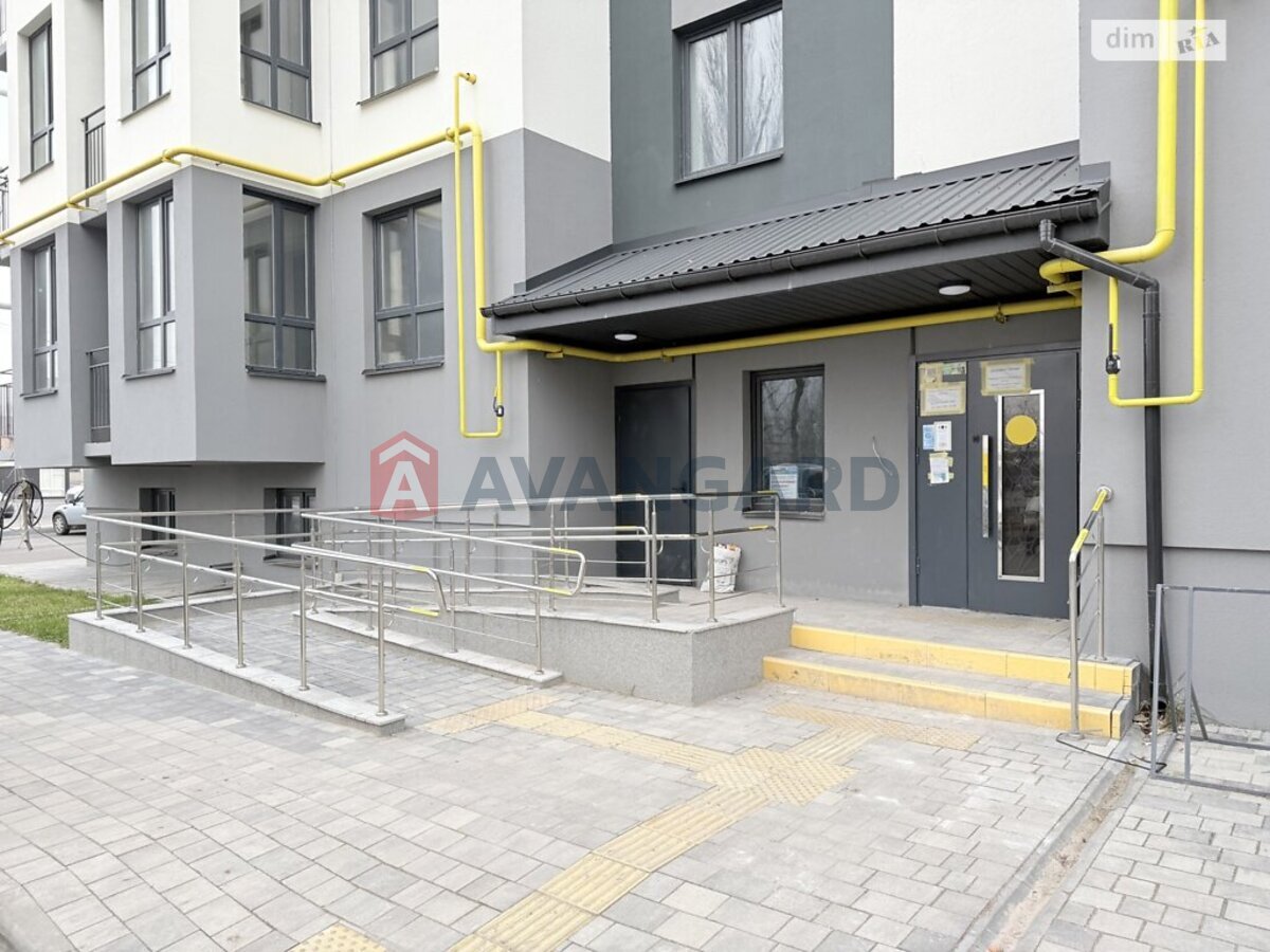 1 ��. ��������, 48/20/18 ��. �., 3/11 ������ ���� 15