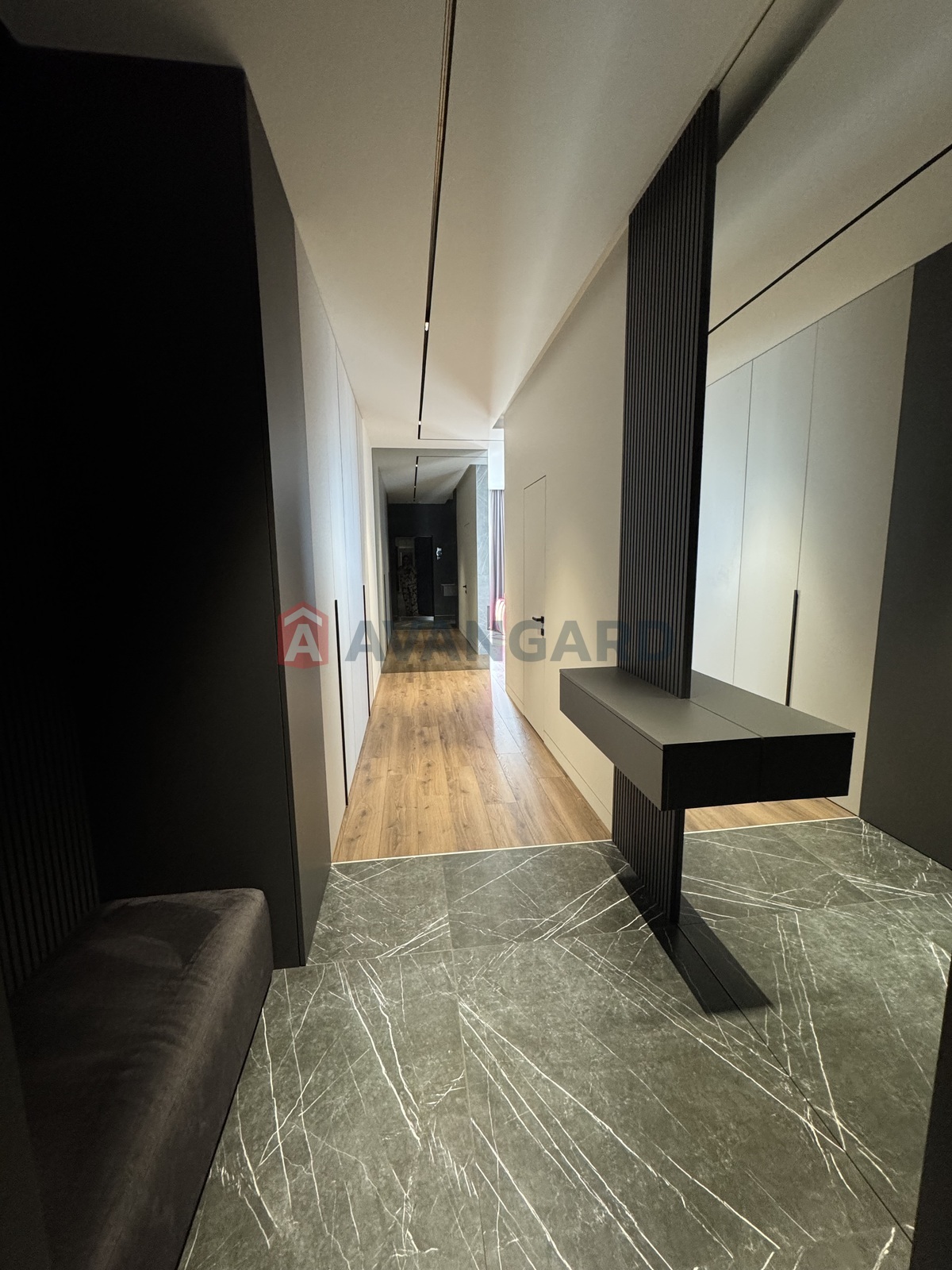 4 ����. ��������, 120/100/20 ��. �., 21/25 ���� ���� 18