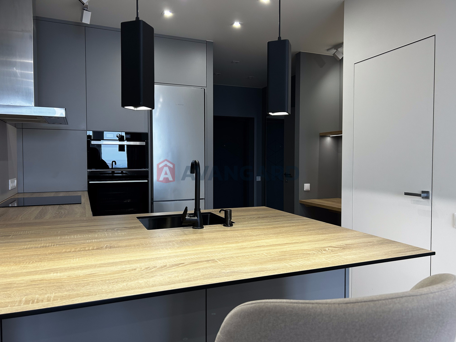 1 ��. ��������, 47/14/17 ��. �., 12/15 ������ ���� 8