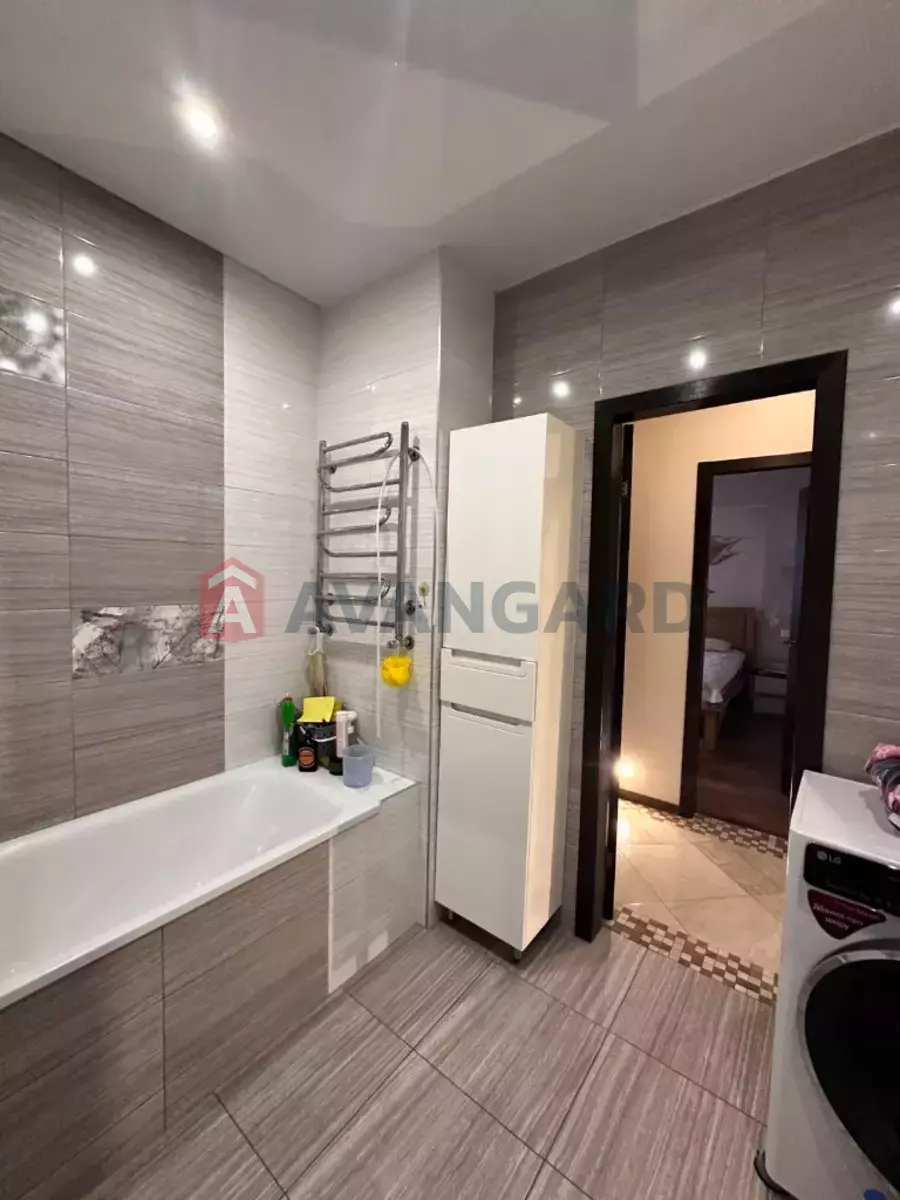 3 ��. ��������, 77/43/10 ��. �., 2/4 ������ ���� 16