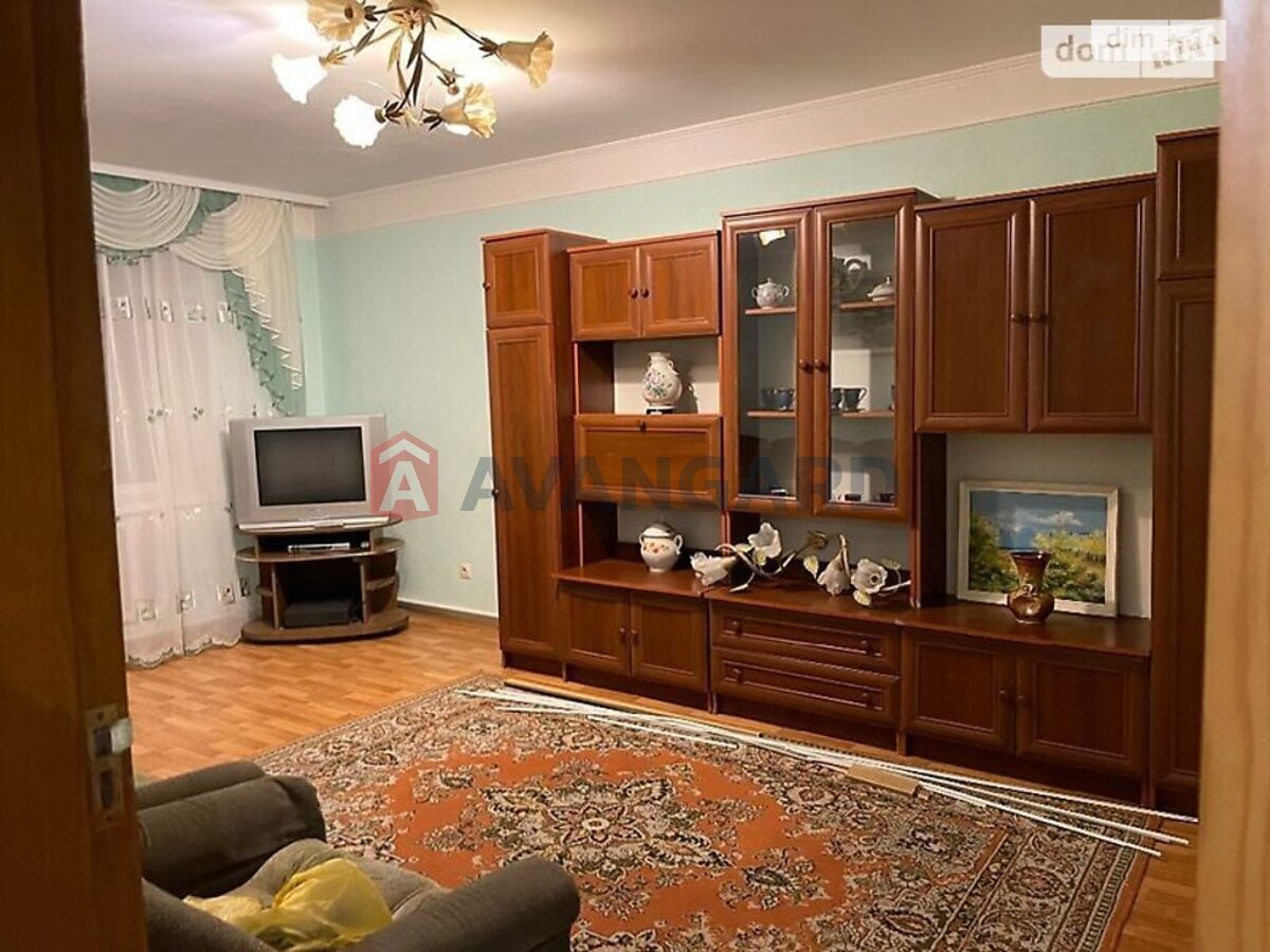 3 ��. ��������, 69/40/9 ��. �., 2/5 ������ ���� 7