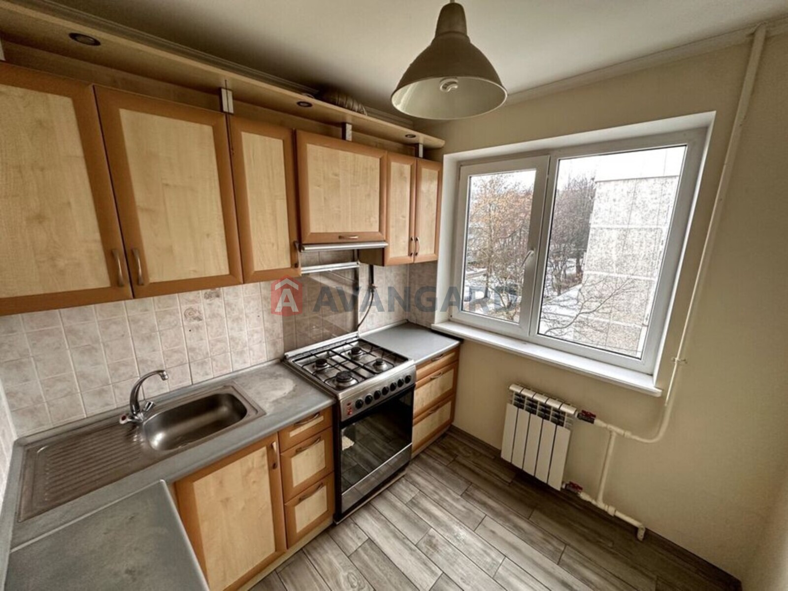 3 ��. ��������, 54/-/5 ��. �., 4/5 ������ ���� 12