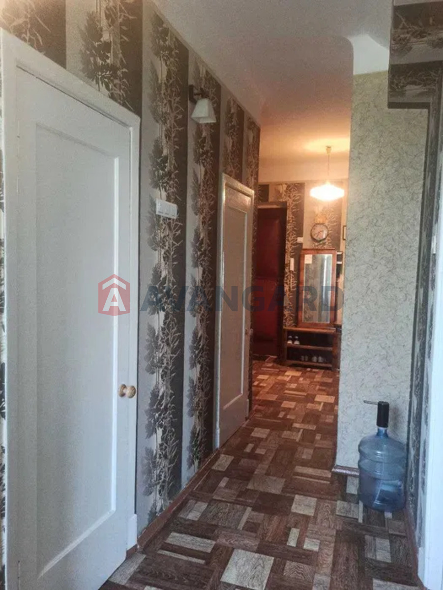 2 ��. ��������, 57/-/7 ��. �., 3/5 ������ ���� 4