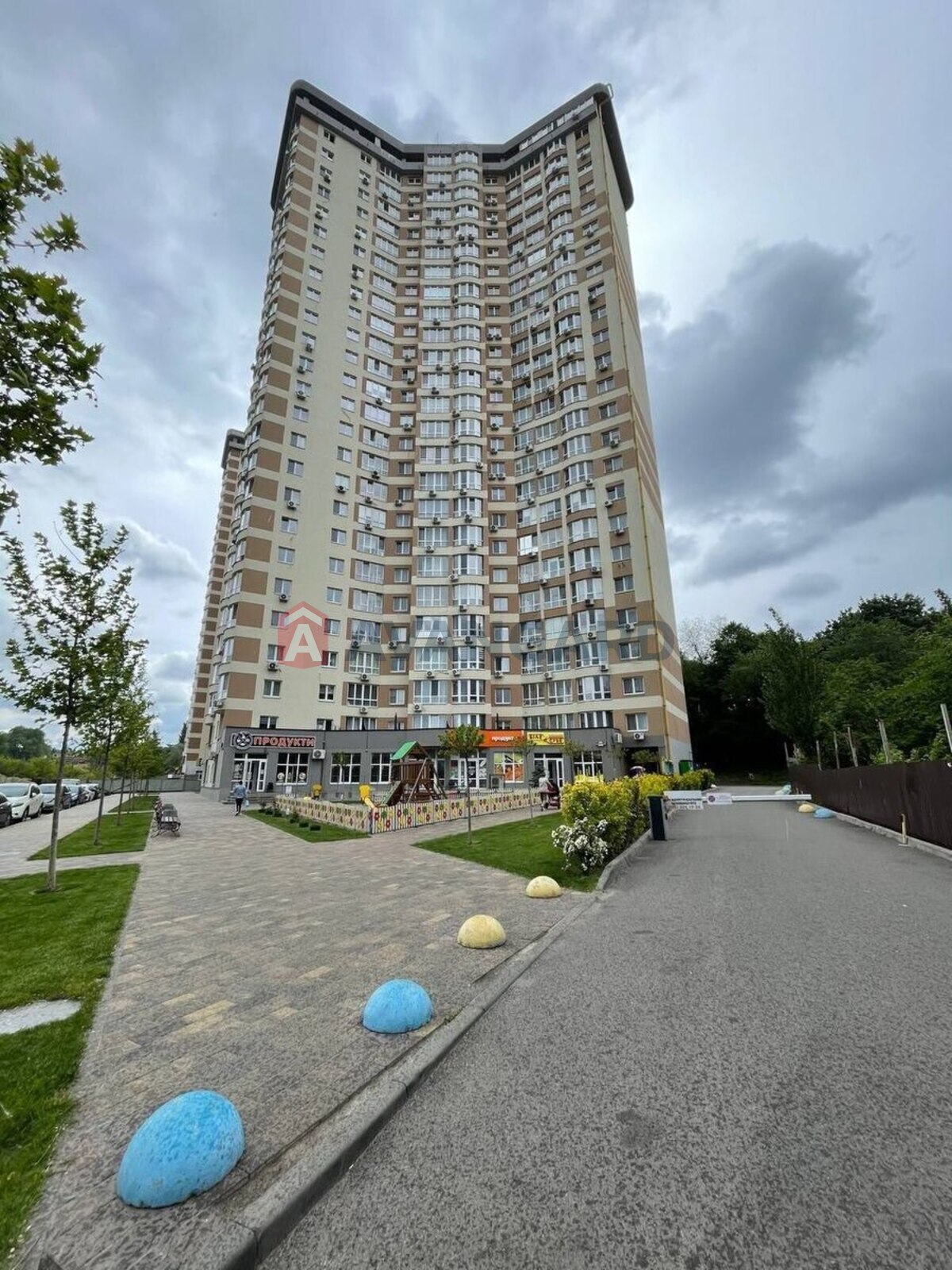 1 ��. ��������, 40/15/9 ��. �., 16/26 ������ ���� 3