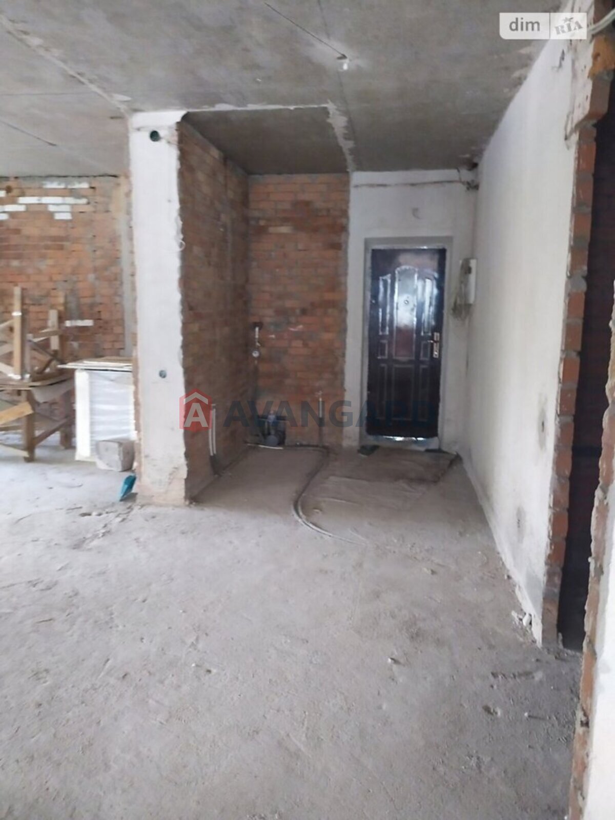 1 ��. ��������, 186/180/6 ��. �., 2/6 ������ ���� 4