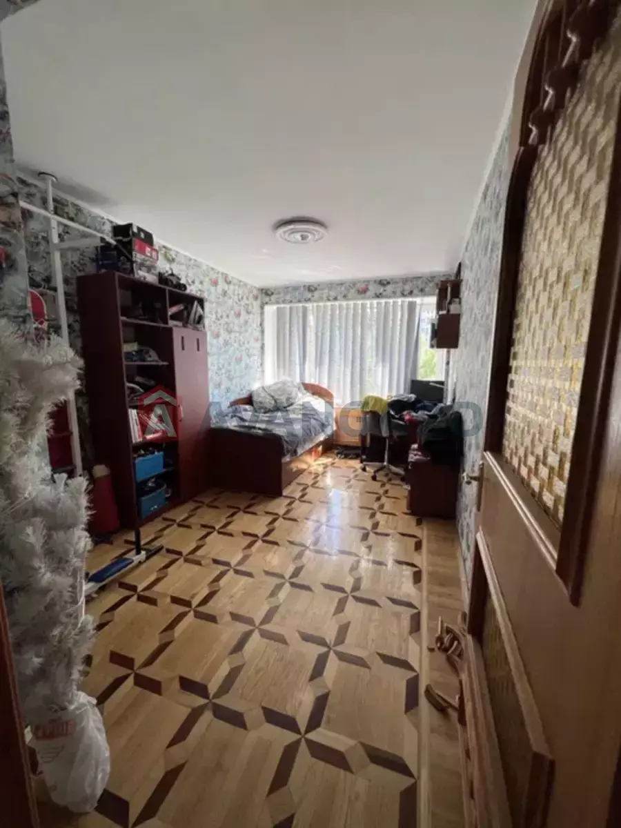 4 . , 75/-/7 . ., 5/9   10