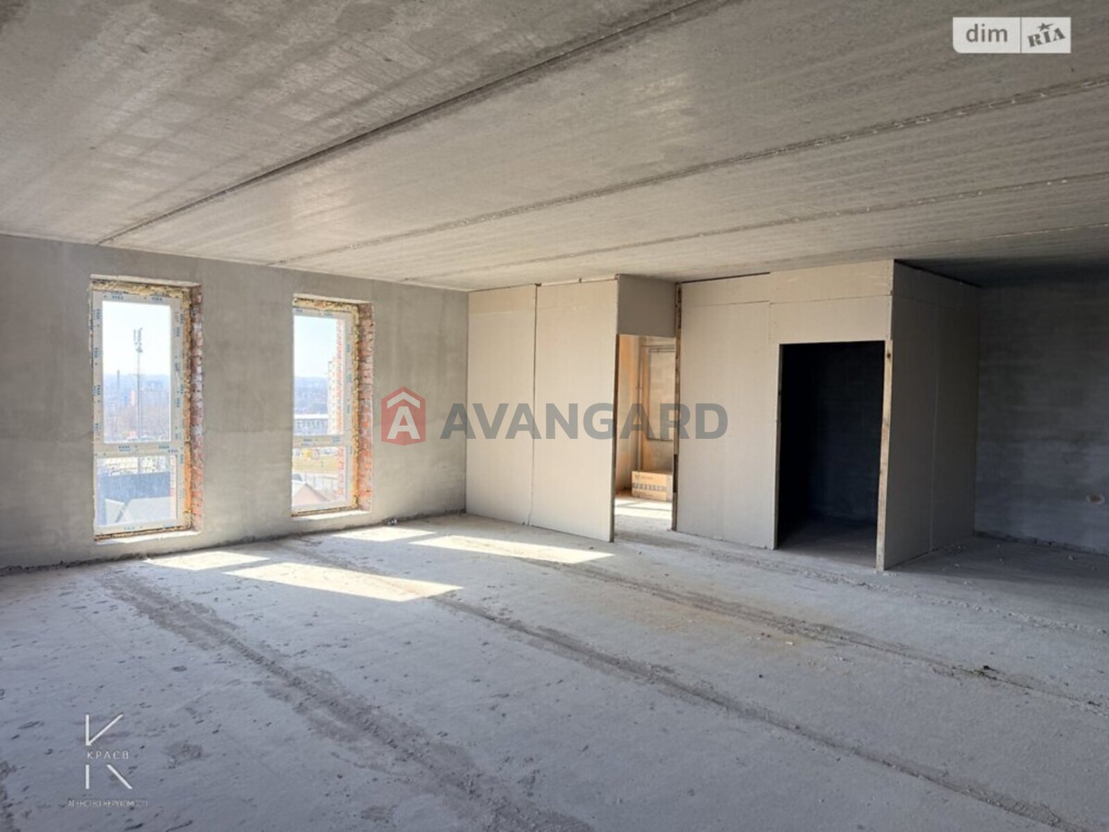 3 ��. ��������, 91/45/14 ��. �., 3/5 ������ ���� 6