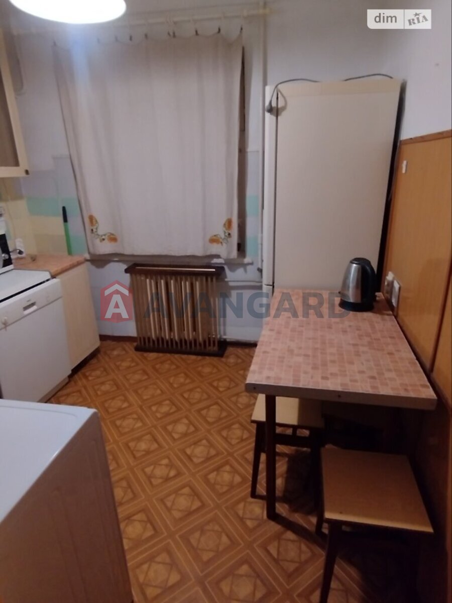 2 ��. ��������, 45/29/6 ��. �., 1/9 ������ ���� 12