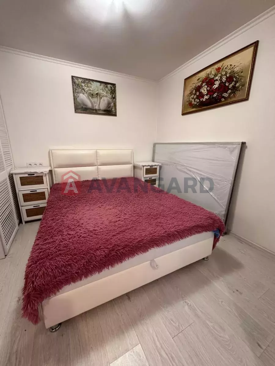 1 ��. ��������, 41/23/7 ��. �., 1/9 ������ ���� 8