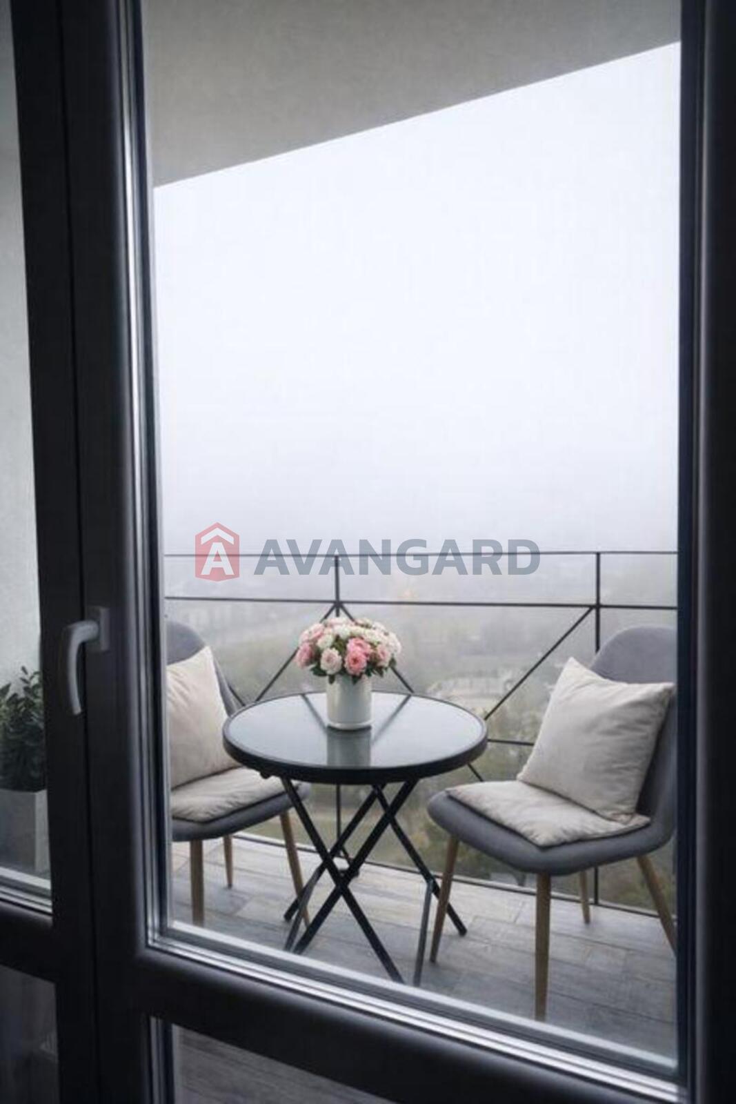 2 ��. ��������, 67/-/40 ��. �., 3/3 ������ ���� 7