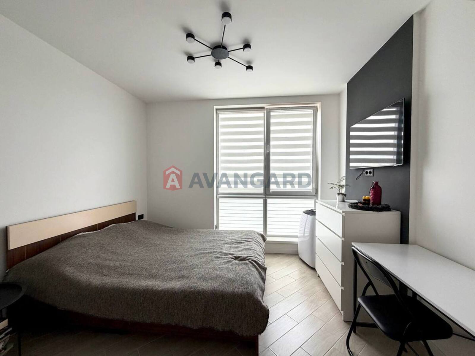 1 ��. ��������, 24/15/5 ��. �., 4/17 ������ ���� 3