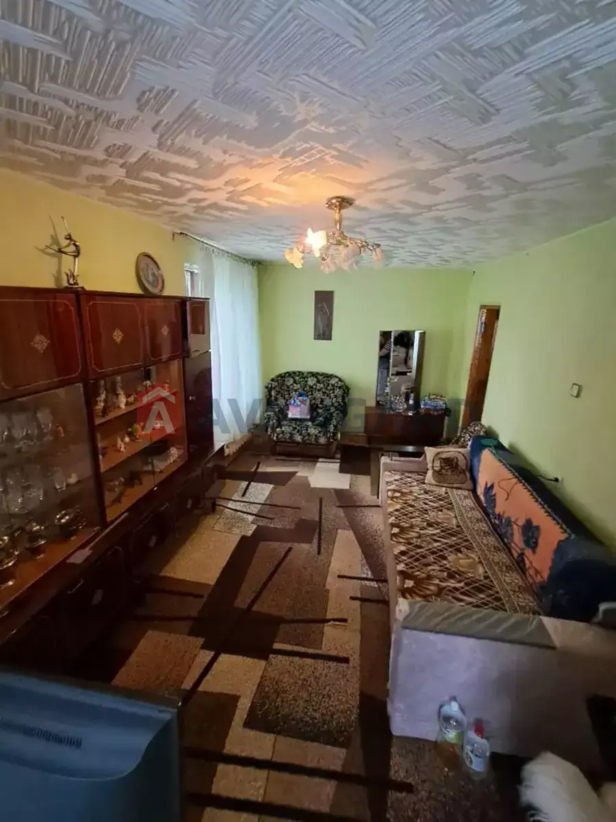 1 ��. ��������, 38/17/7 ��. �., 1/9 ������ ���� 3