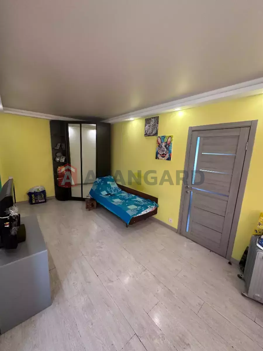 2 ��. ��������, 40/22/6 ��. �., 2/2 ������ ���� 3