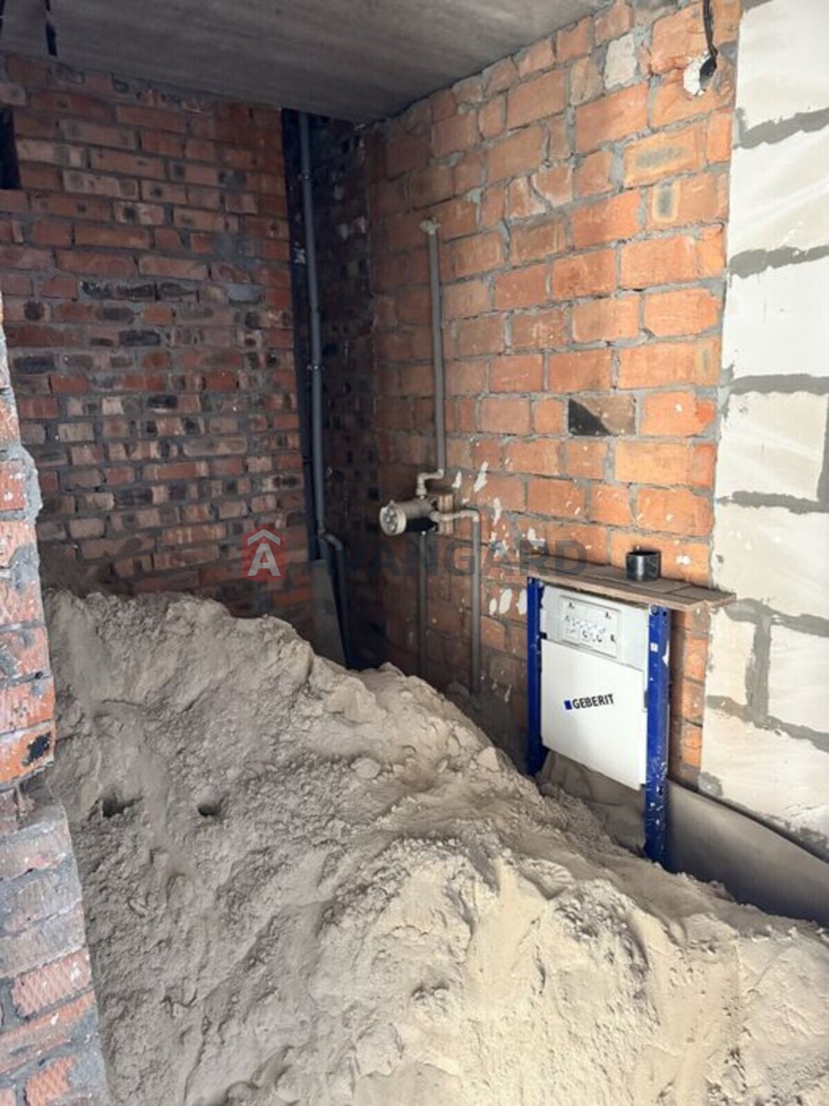 3 ����. ��������, 124/-/30 ��. �., 10/13 ���� ���� 18