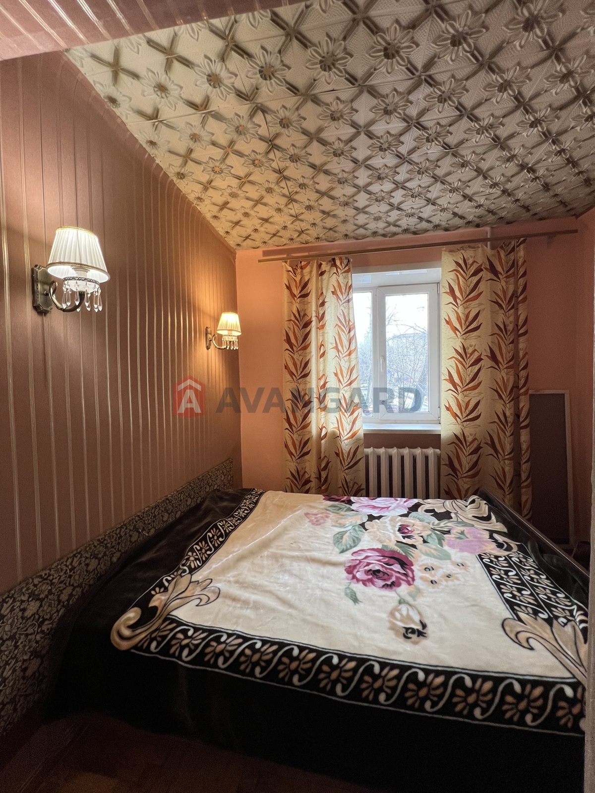 4 ��. ��������, 63/43/8 ��. �., 1/5 ������ ���� 11