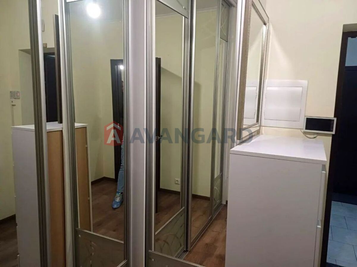 1 ����. ��������, 40/-/10 ��. �., 14/25 ���� ���� 5