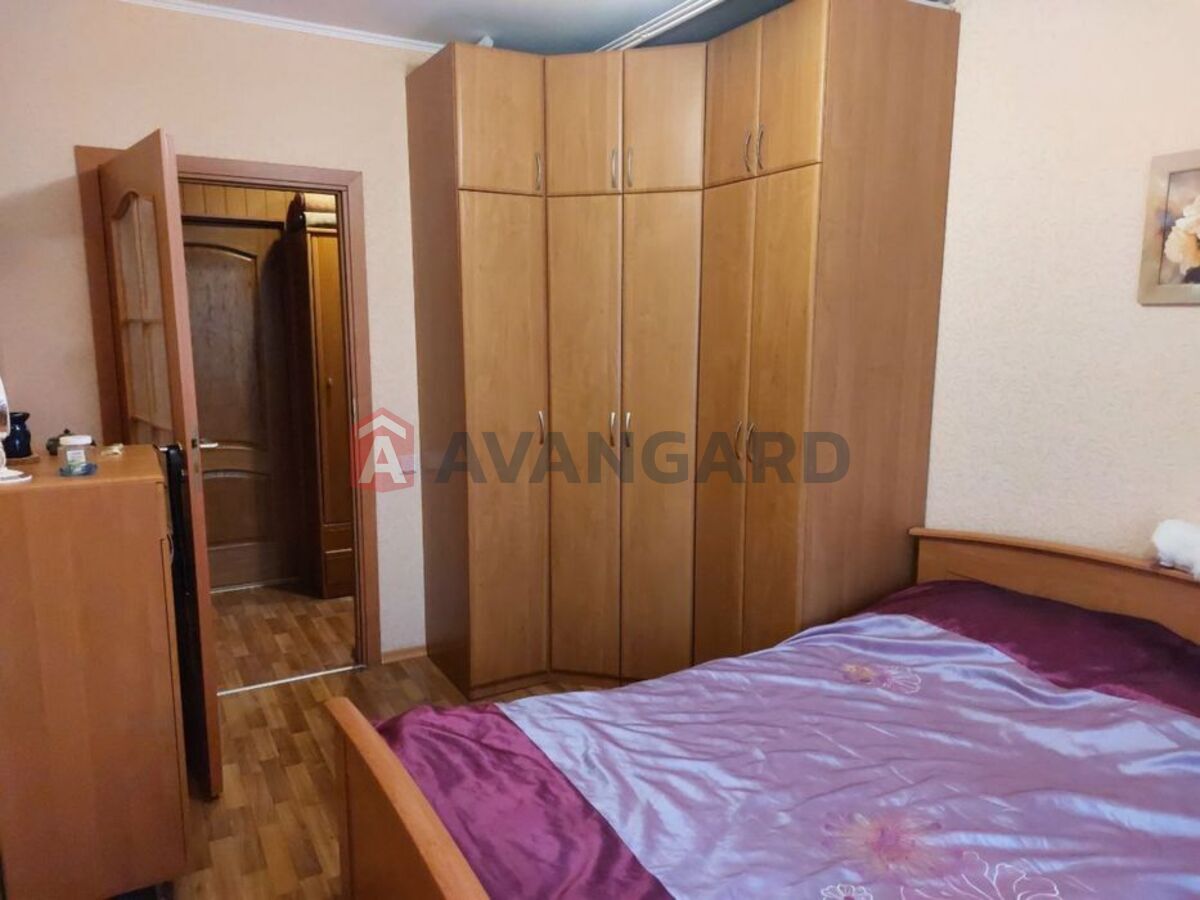 2 ����. ��������, 53/-/8 ��. �., 8/10 ���� ���� 6