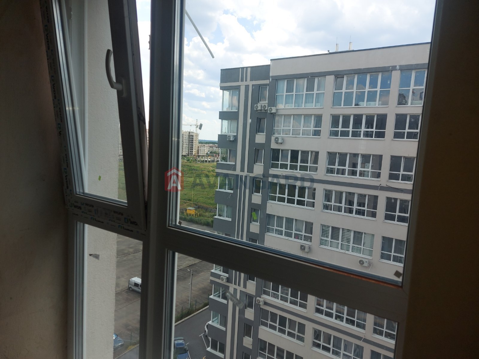 2 . , 60.4/-/15.6 . ., 10/11   4