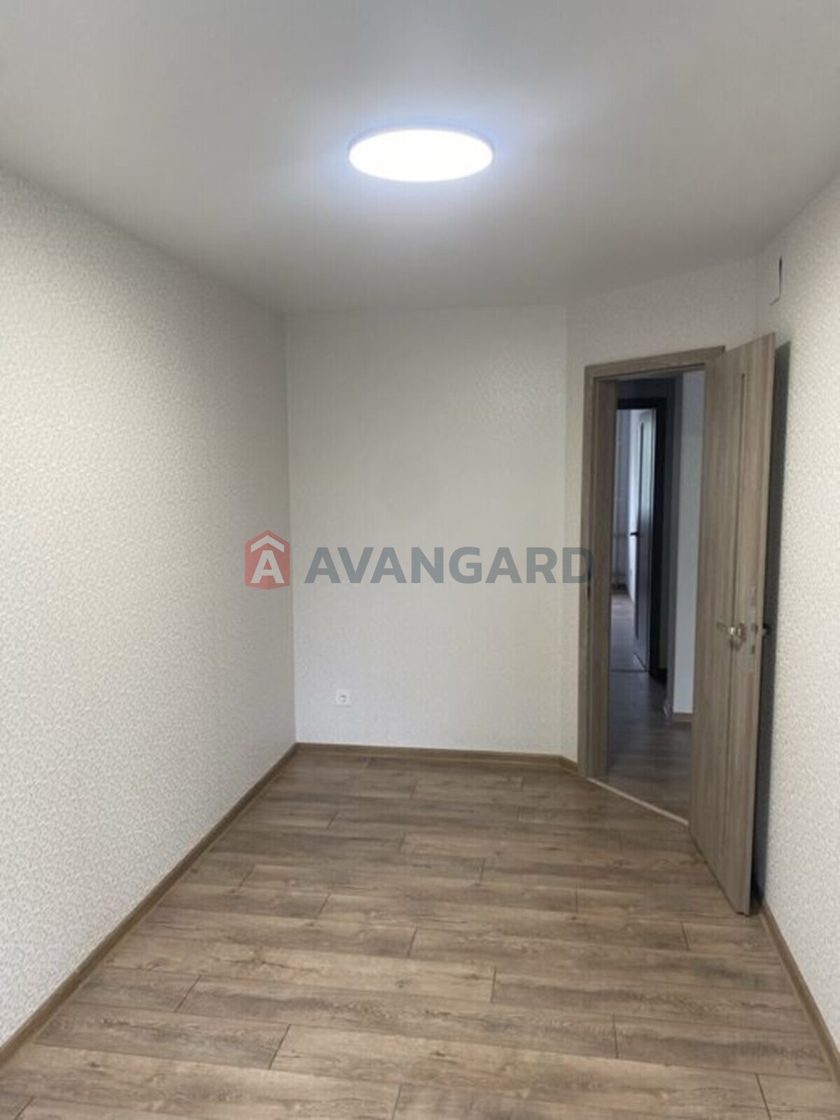 3 ��. ��������, 41/-/6 ��. �., 1/5 ������ ���� 9