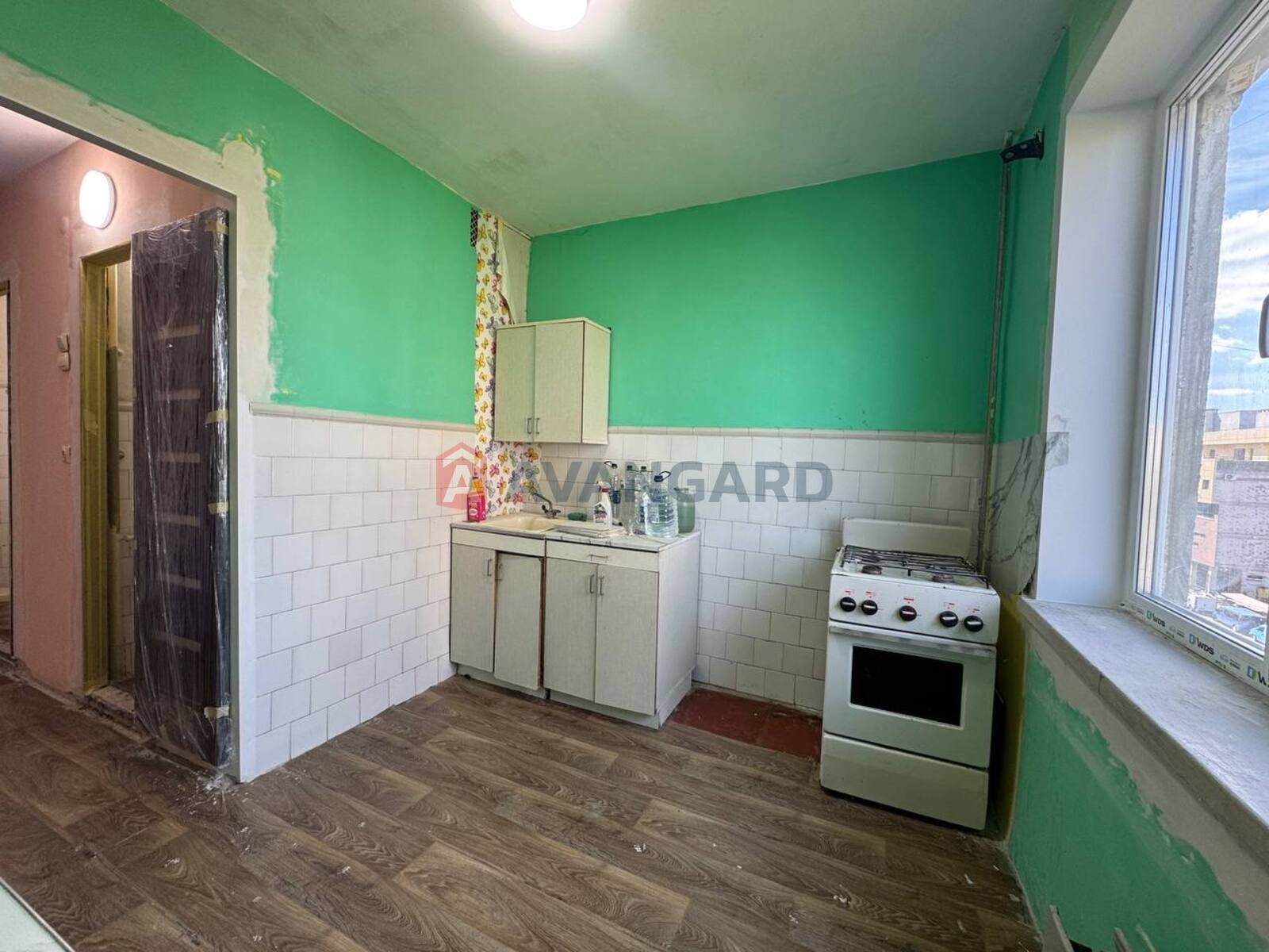 2 ��. ��������, 49/17/6 ��. �., 6/9 ������ ���� 4