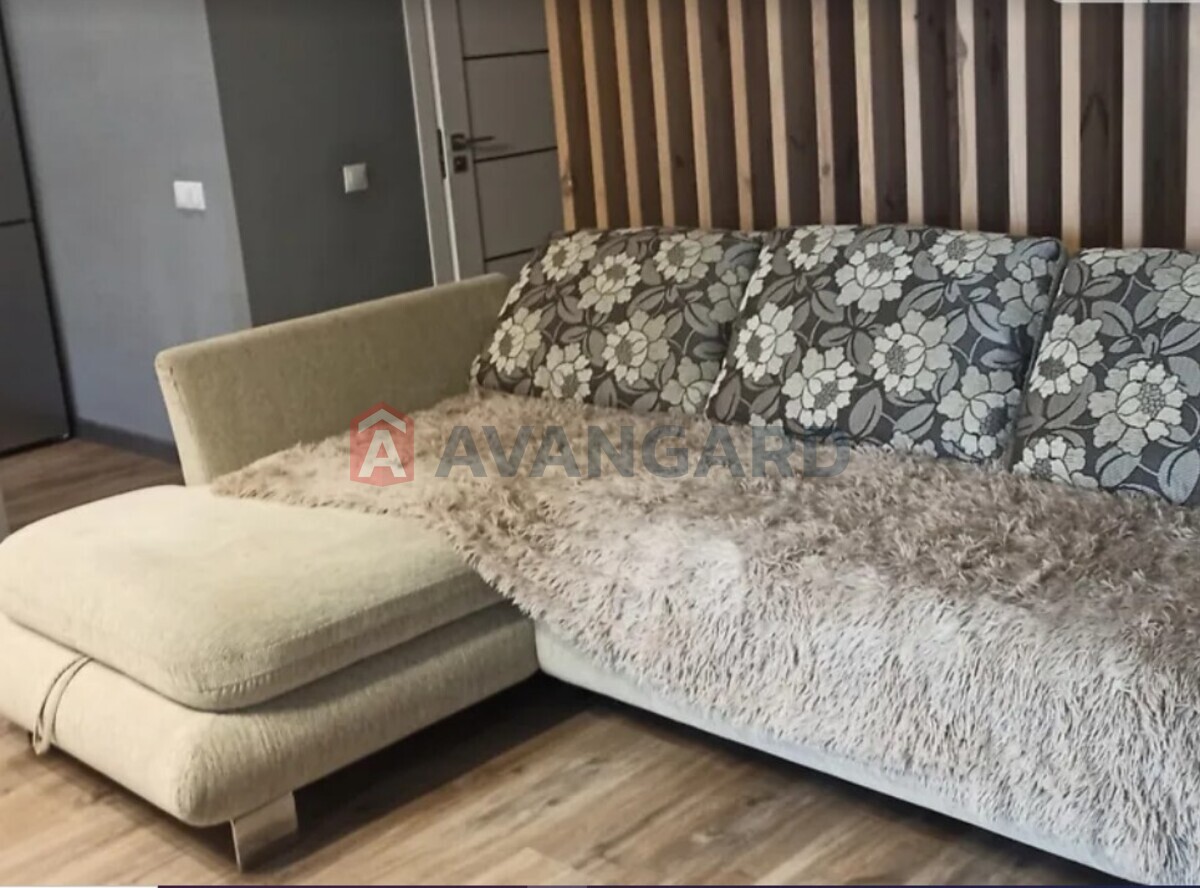 3 ��. ��������, 78/60/15 ��. �., 9/11 ������ ���� 20