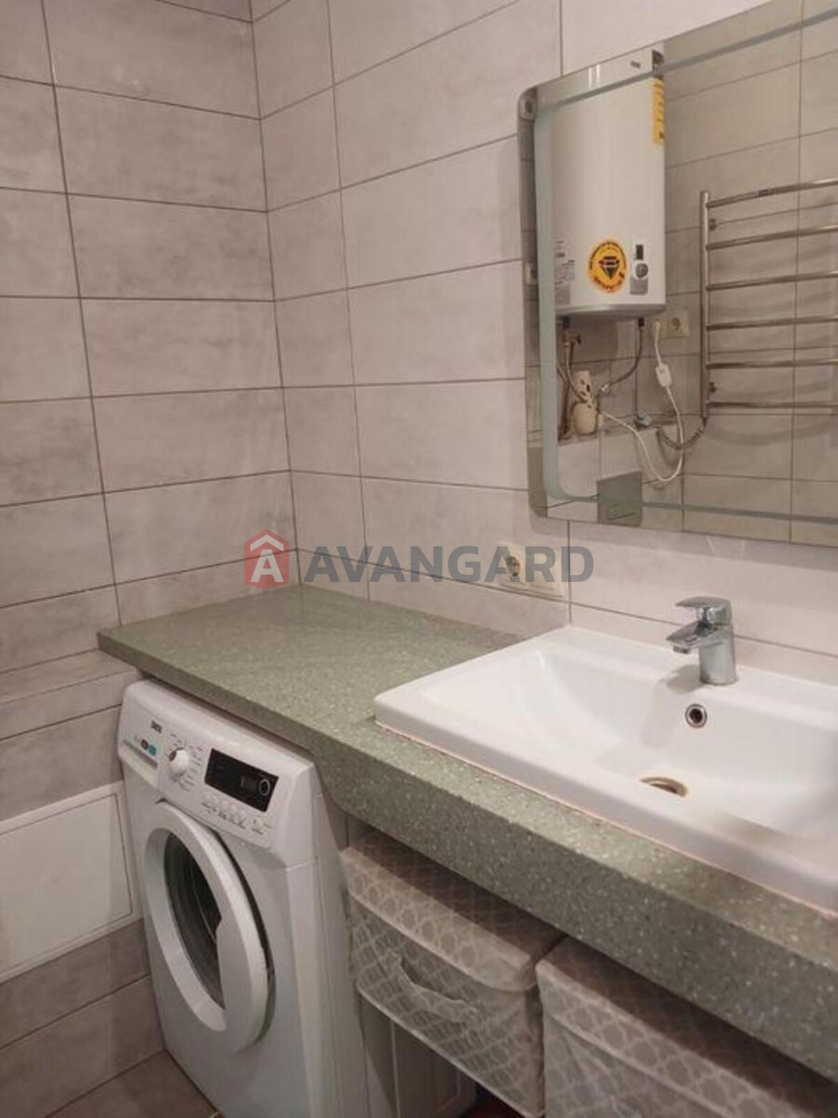 1 ����. ��������, 36/-/12 ��. �., 18/19 ���� ���� 6