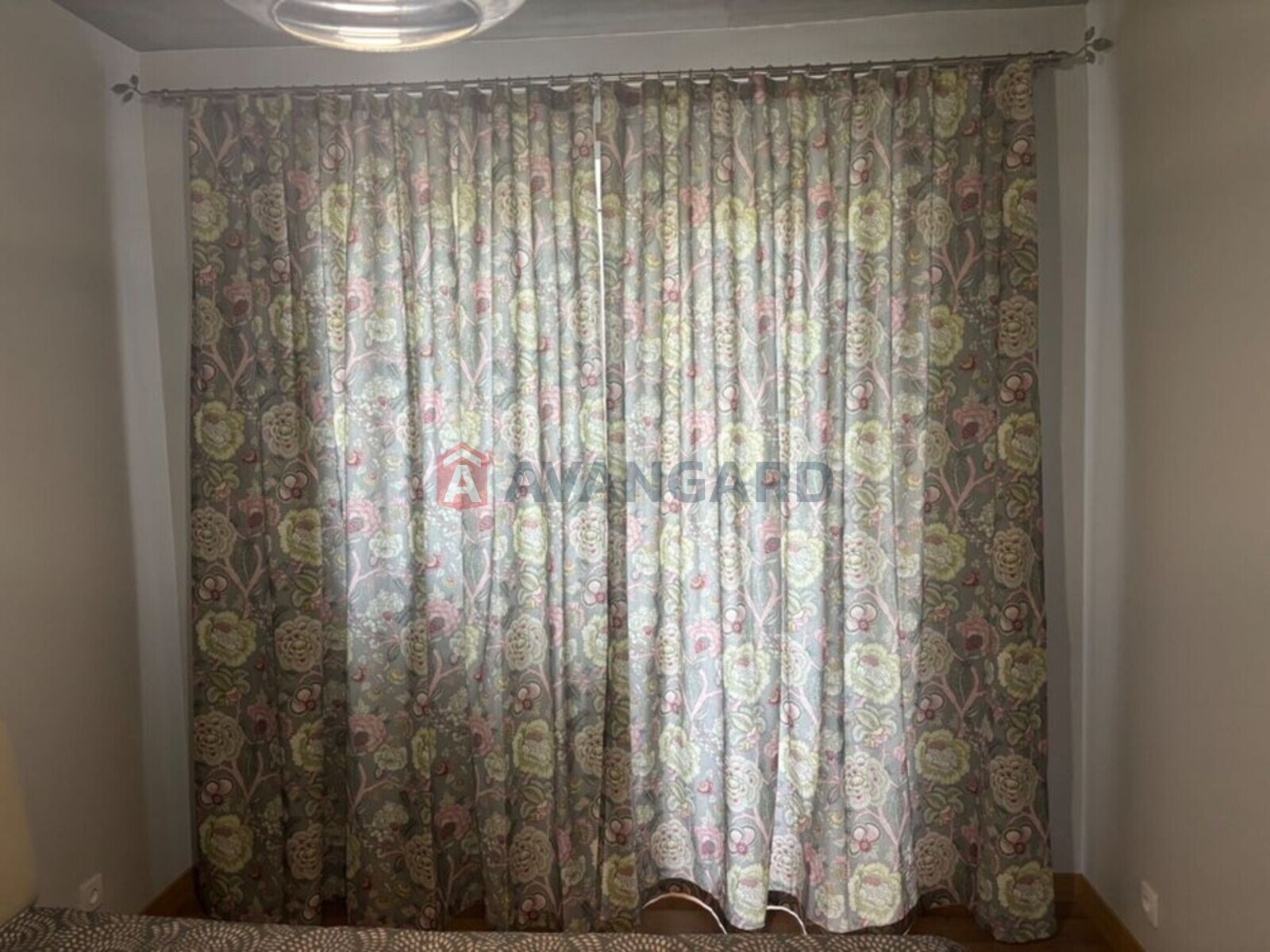 3 ��. ��������, 63/-/10 ��. �., 5/9 ������ ���� 3